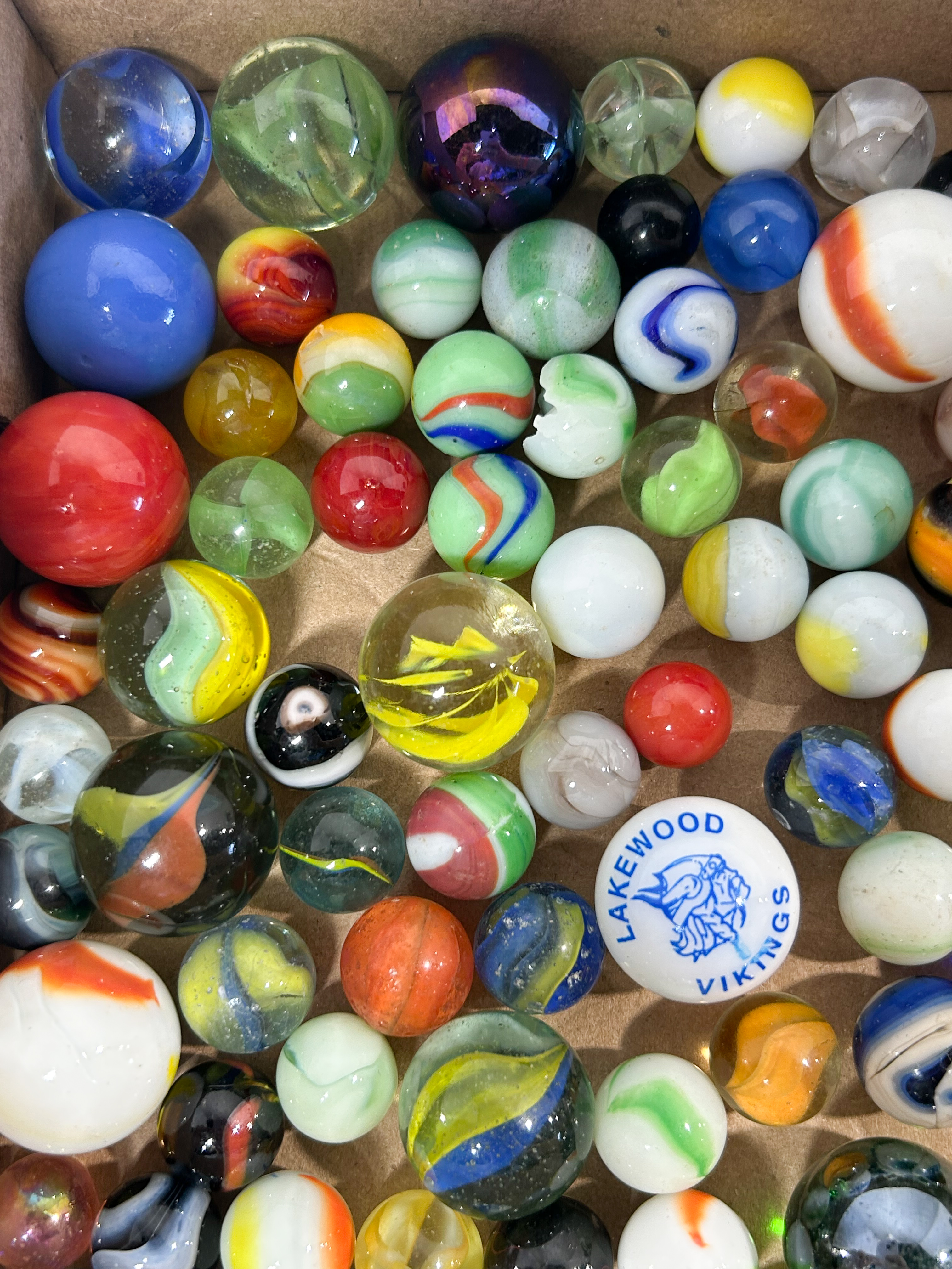 BROCKWAY GLASS JAR OF VINTAGE MARBLES