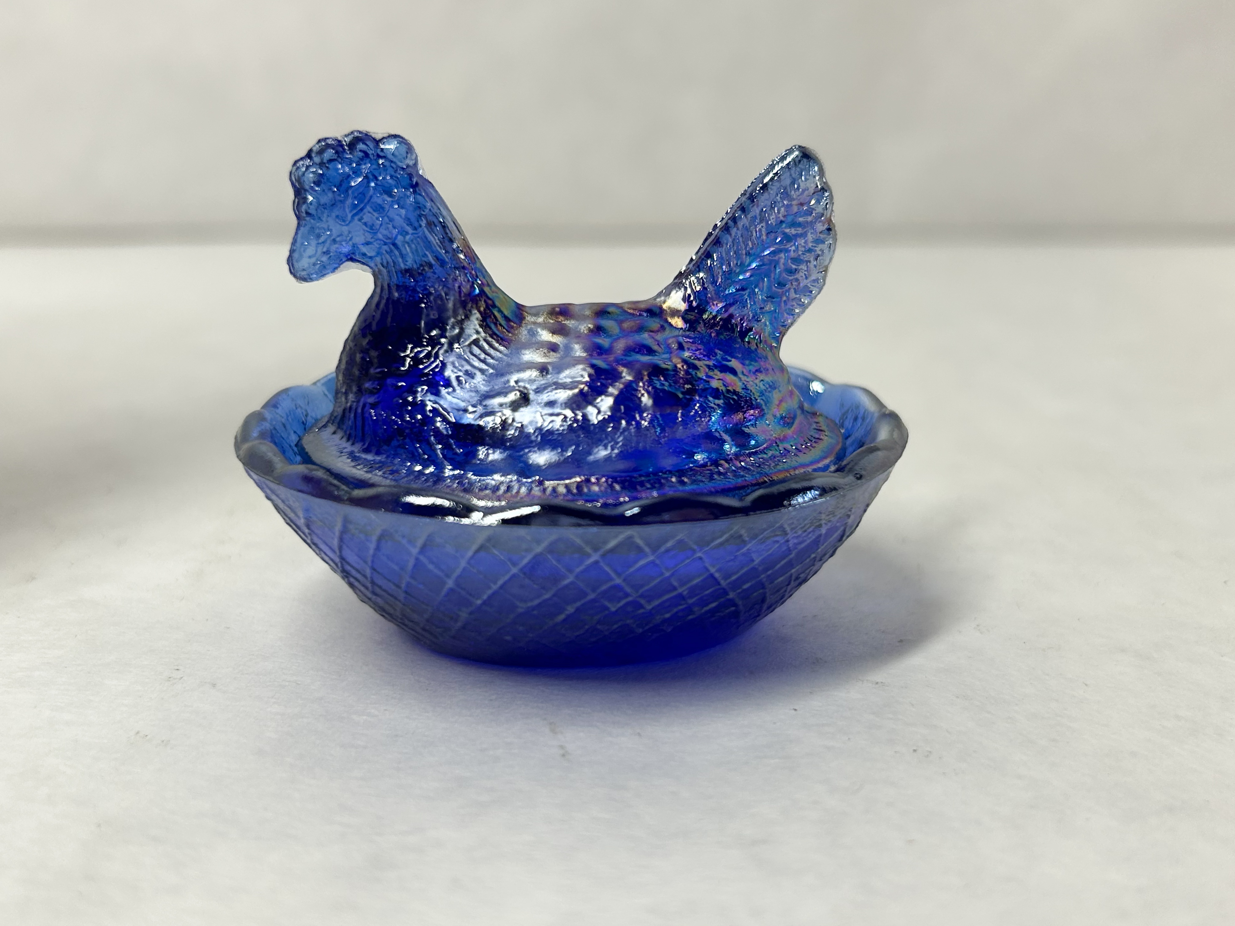 COBALT BLUE IRIDESCENT MINIATURE HEN