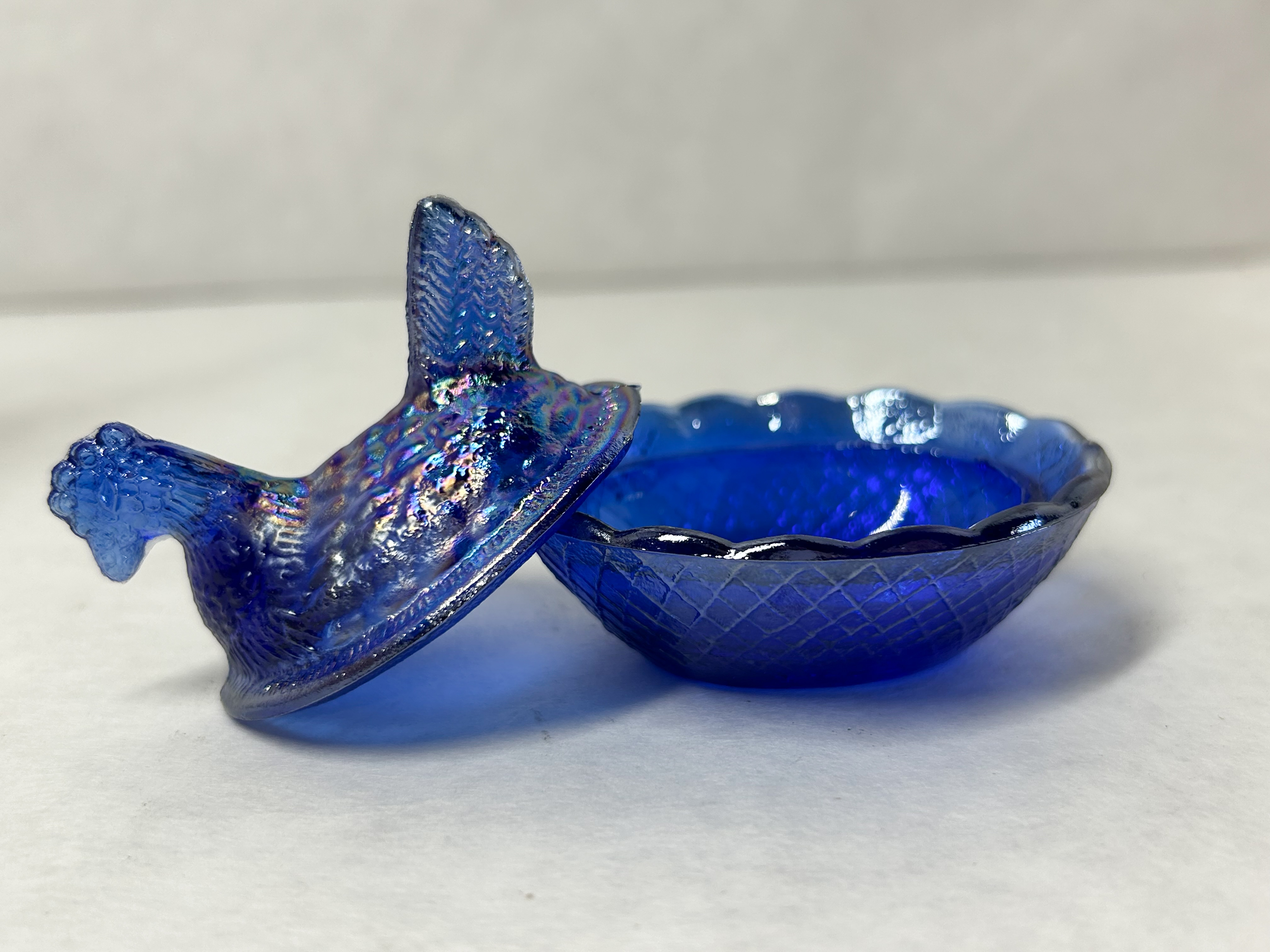 COBALT BLUE IRIDESCENT MINIATURE HEN