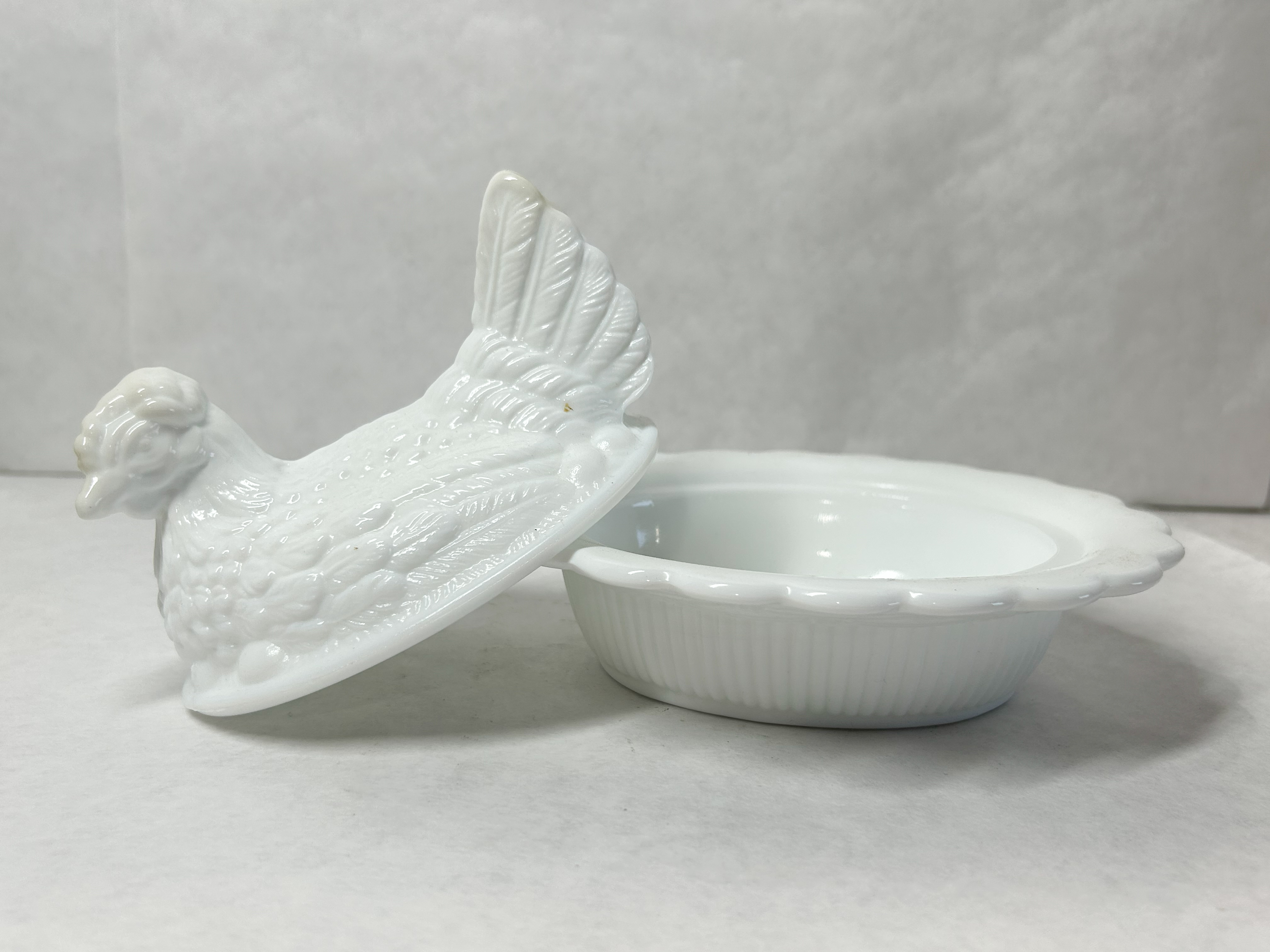 MOSSER MILK GLASS HEN ON NEST