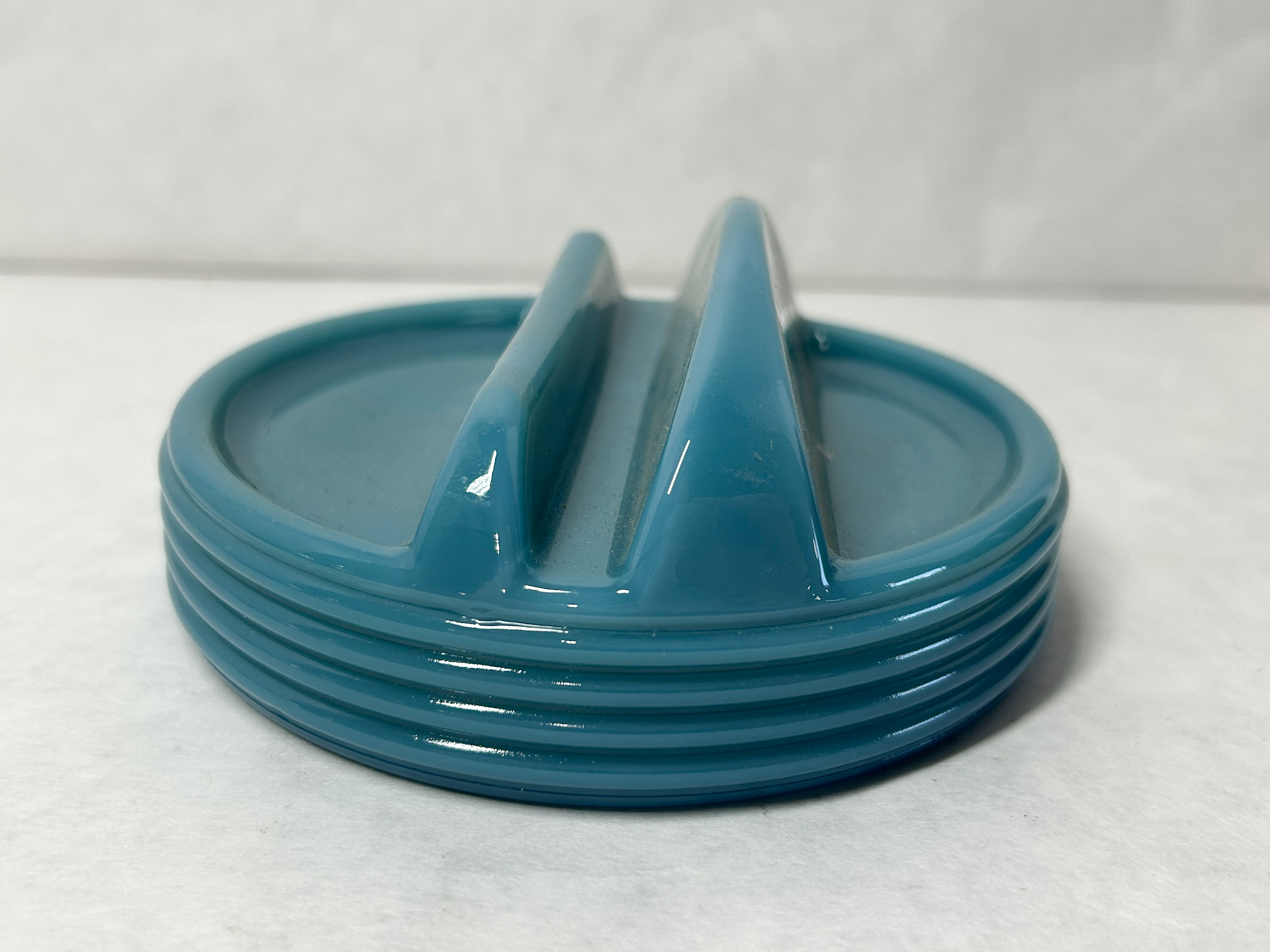 MOSSER TURQUOISE PHONE HOLDER