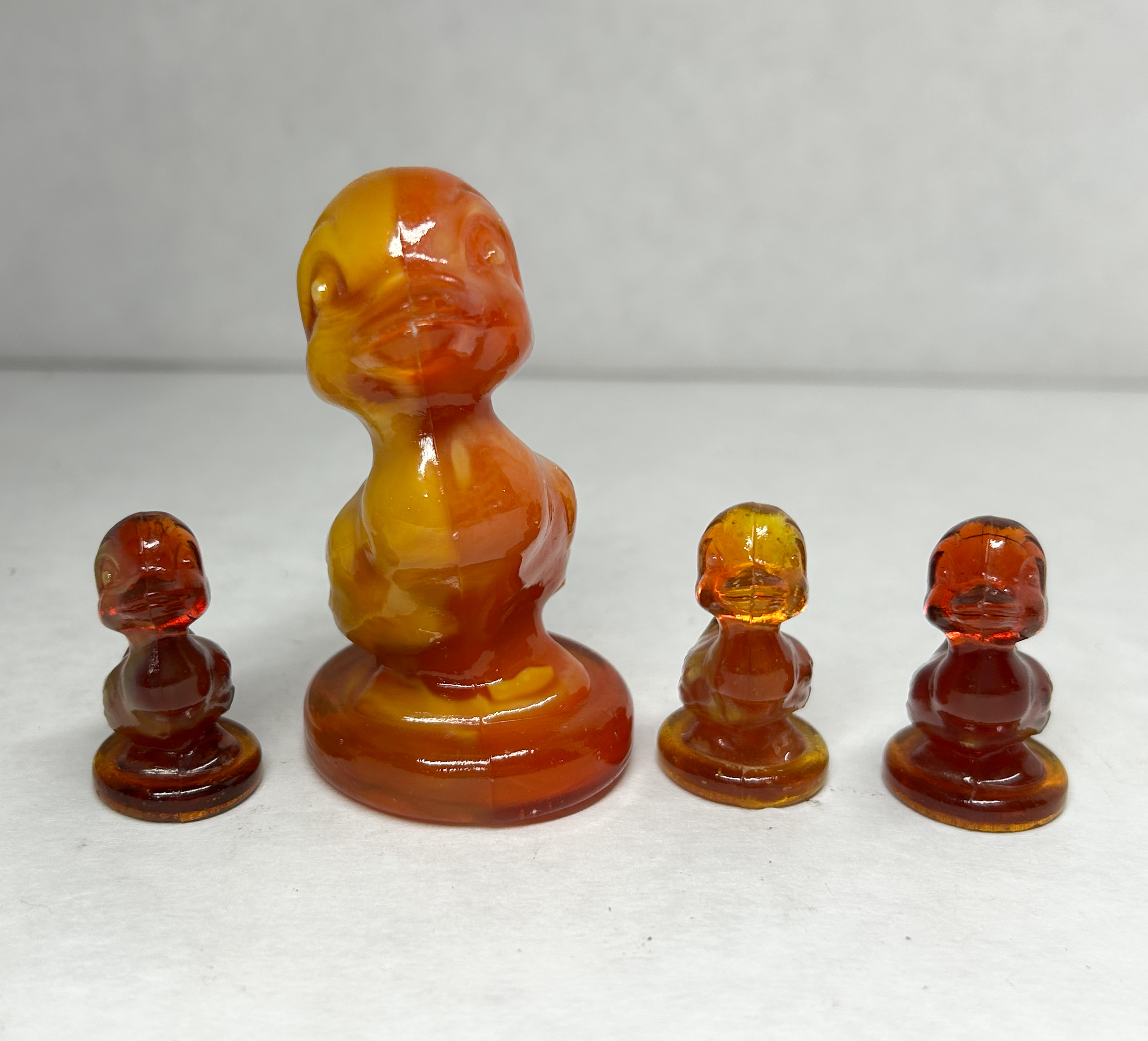 BOYD AMBERINA SLAG GLASS DEBBIE DUCK FAMILY