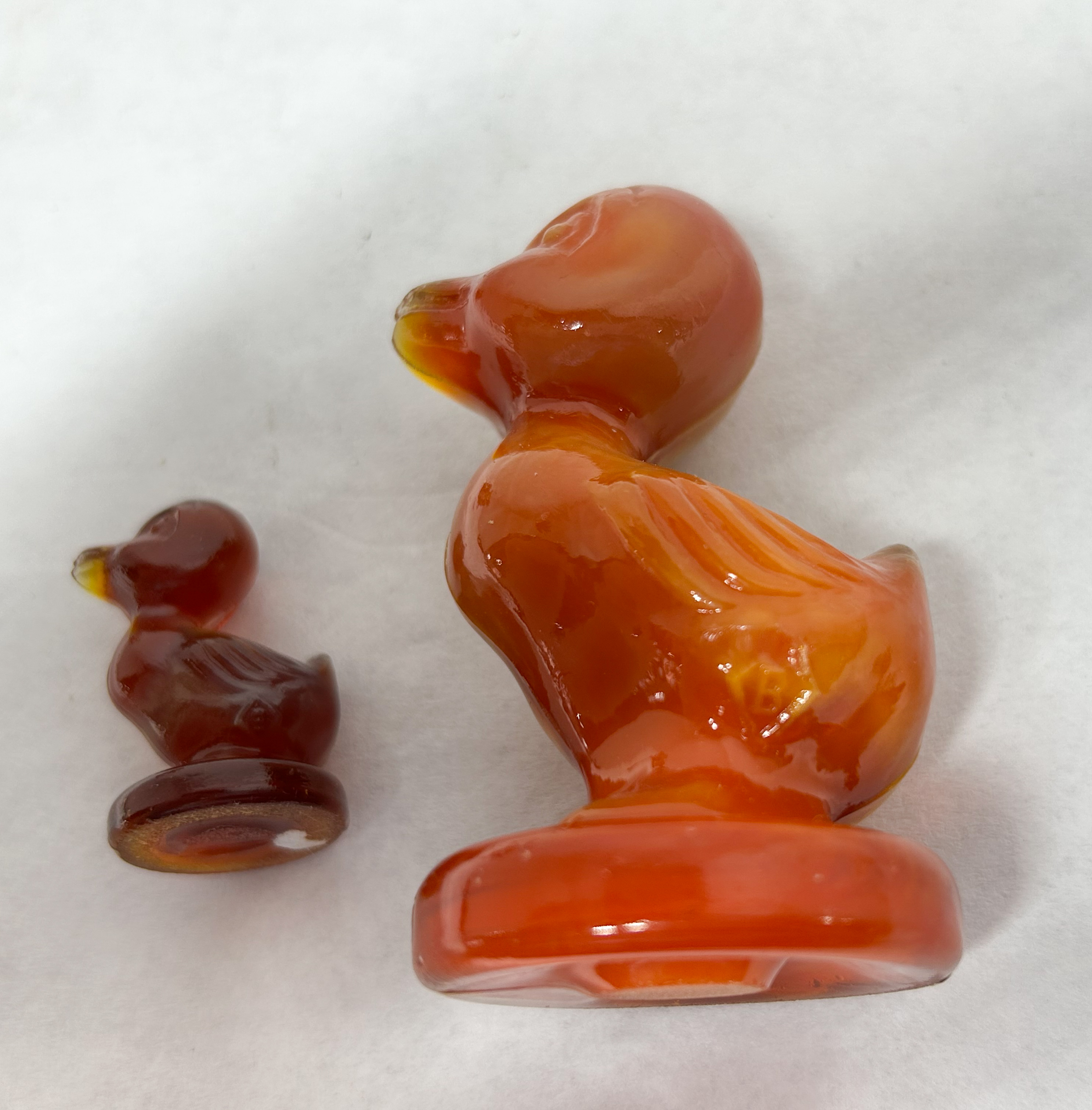 BOYD AMBERINA SLAG GLASS DEBBIE DUCK FAMILY