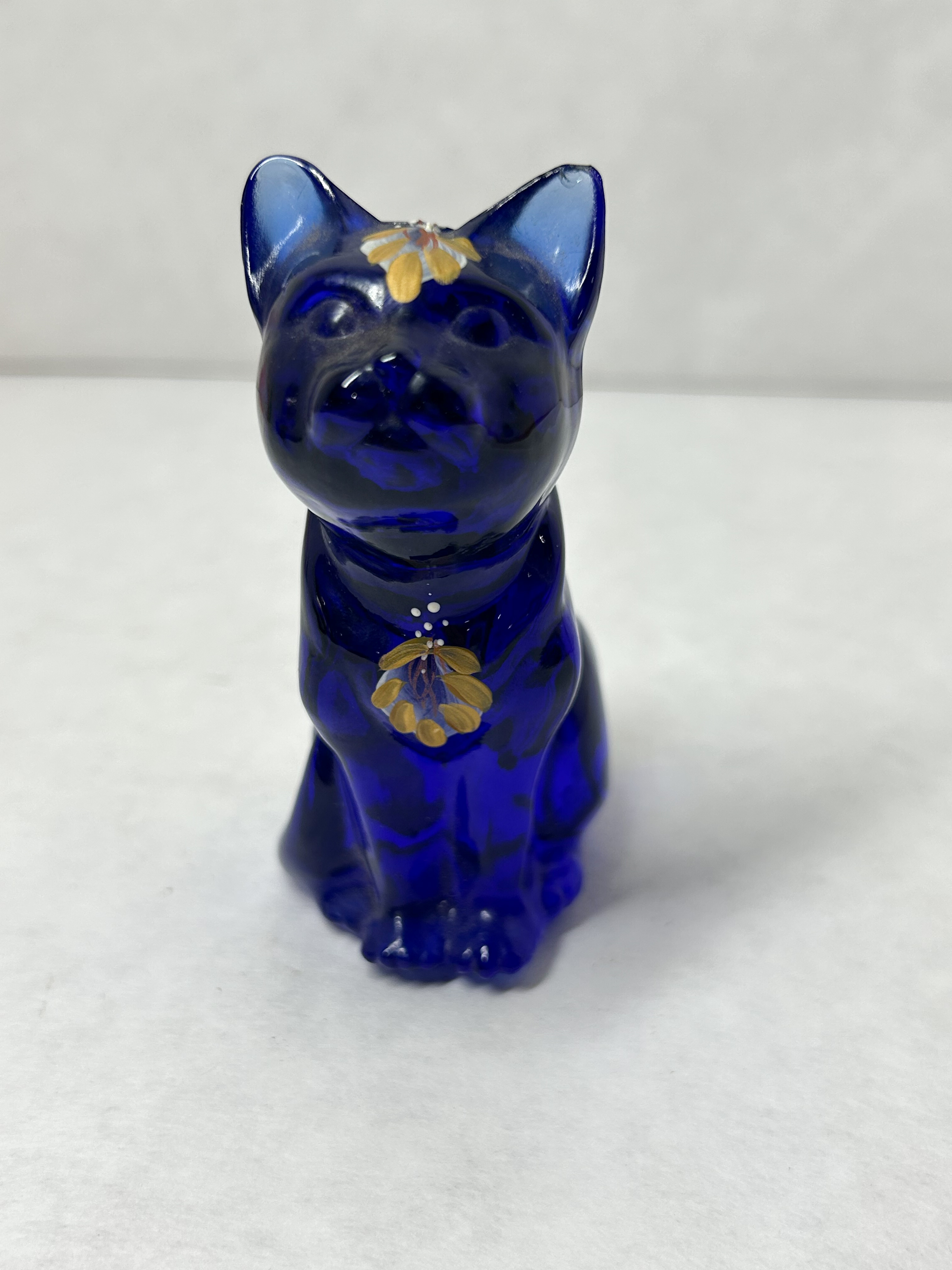 FENTON COBALT GLASS CAT, 1970s