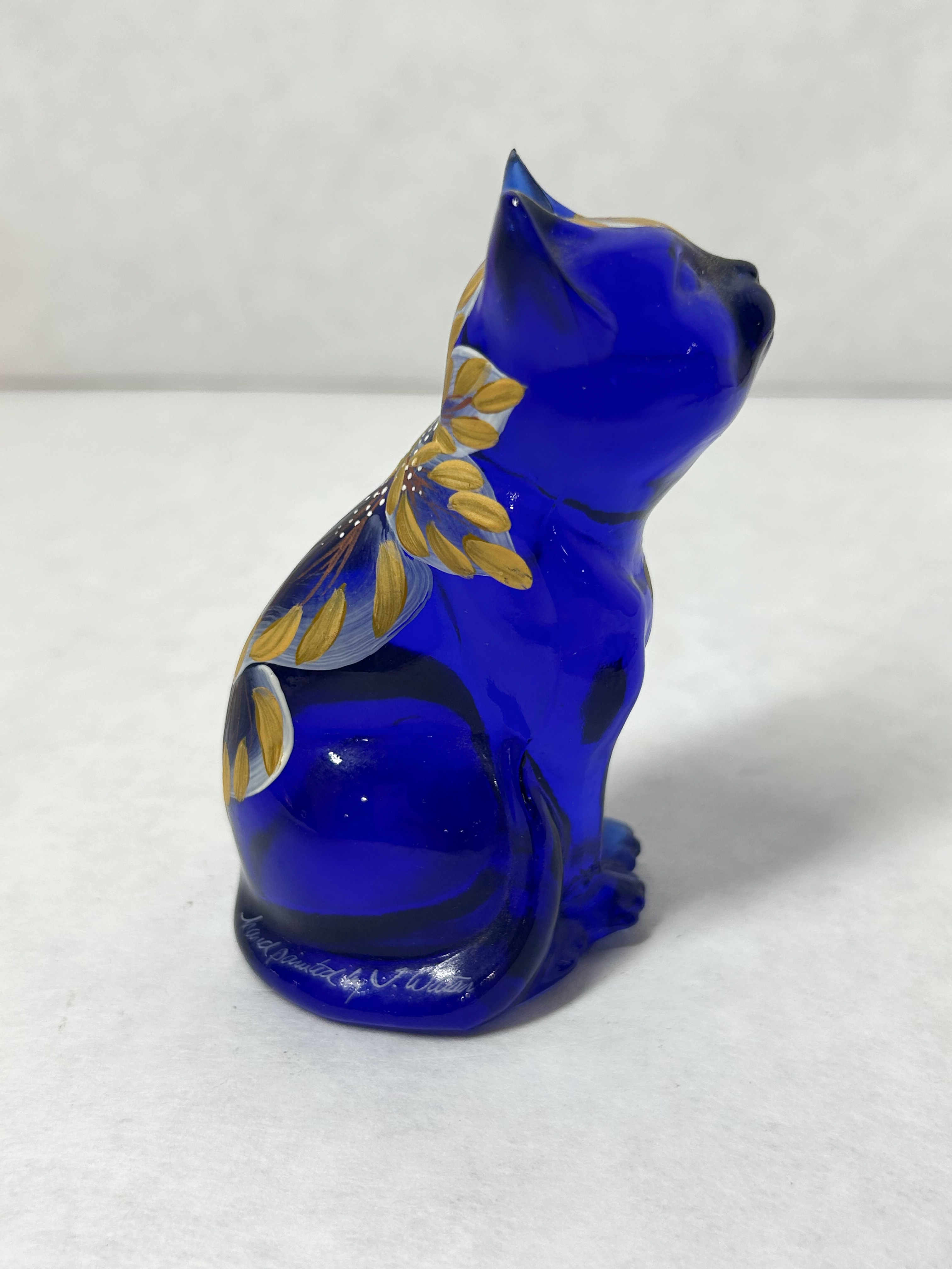 FENTON COBALT GLASS CAT, 1970s