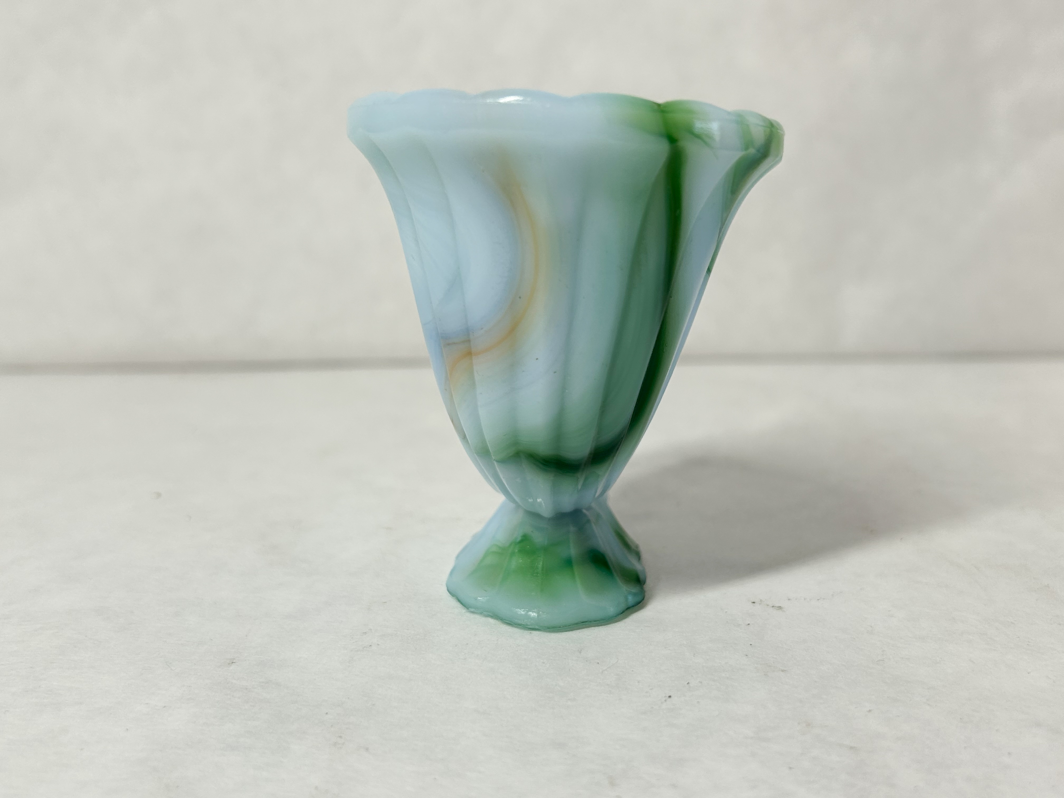 BLUE AND GREEN SLAG GLASS CORNUCOPIA