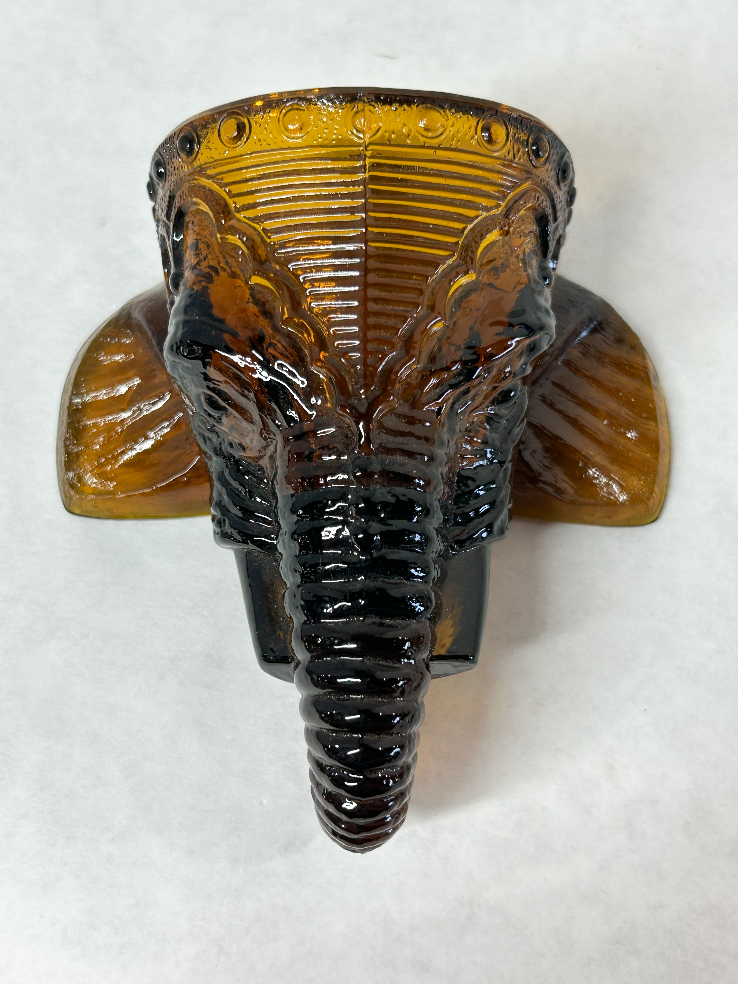 BOYD AMBER GLASS ELEPHANT WALL POCKET