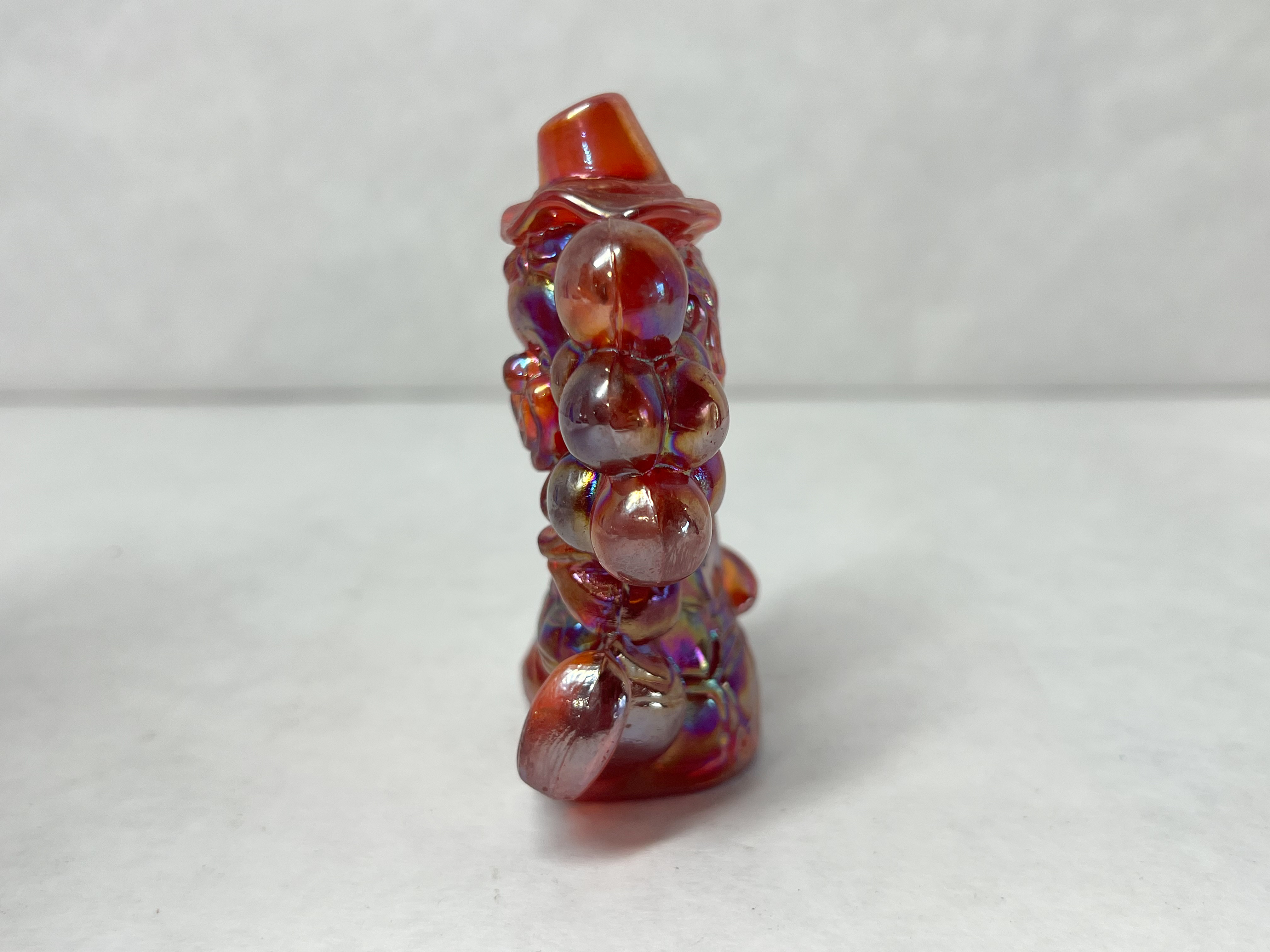 RED CARNIVAL GLASS DAISY CLOWN 1981