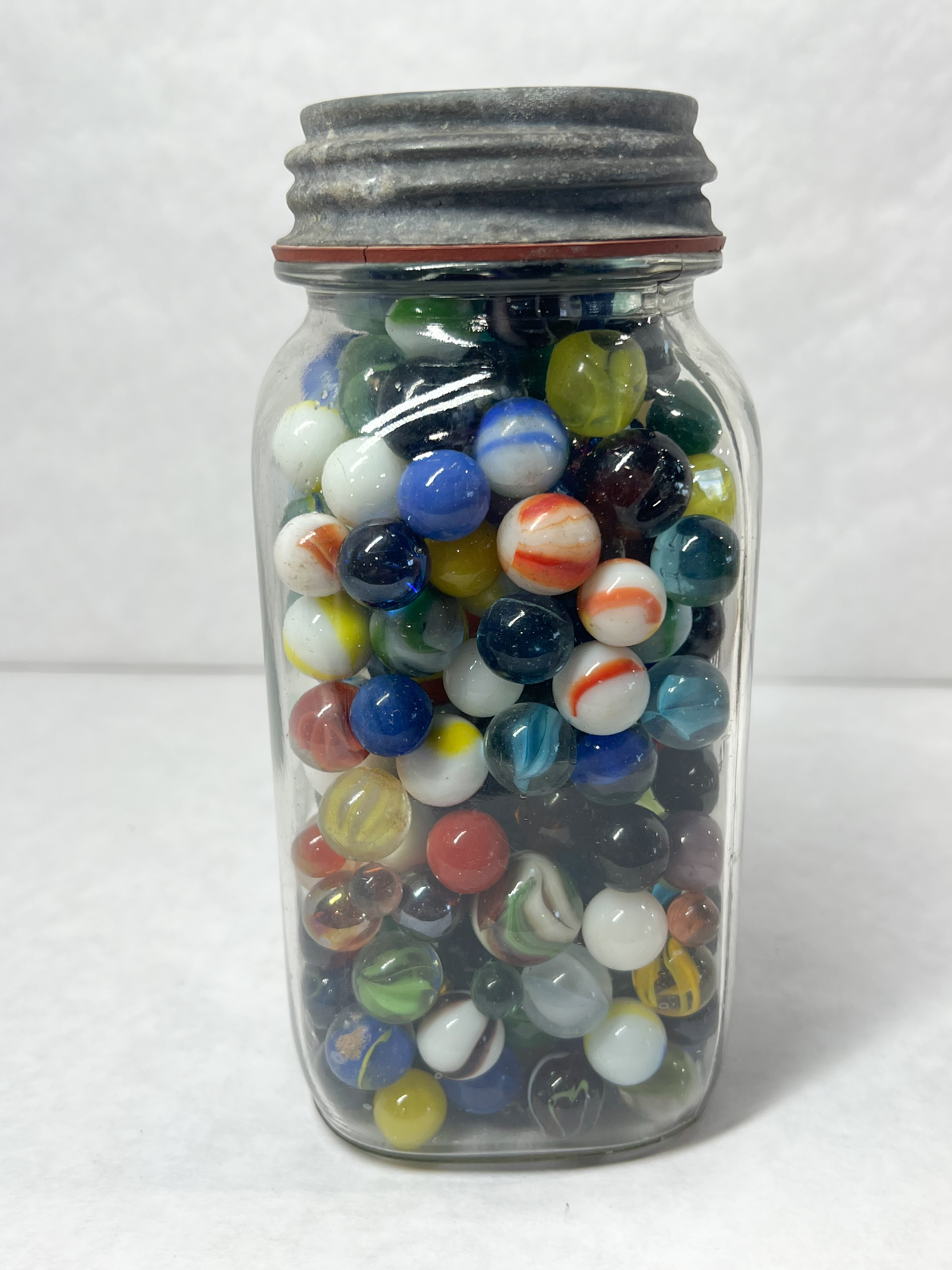 MASON JAR OF VINTAGE GLASS MARBLES