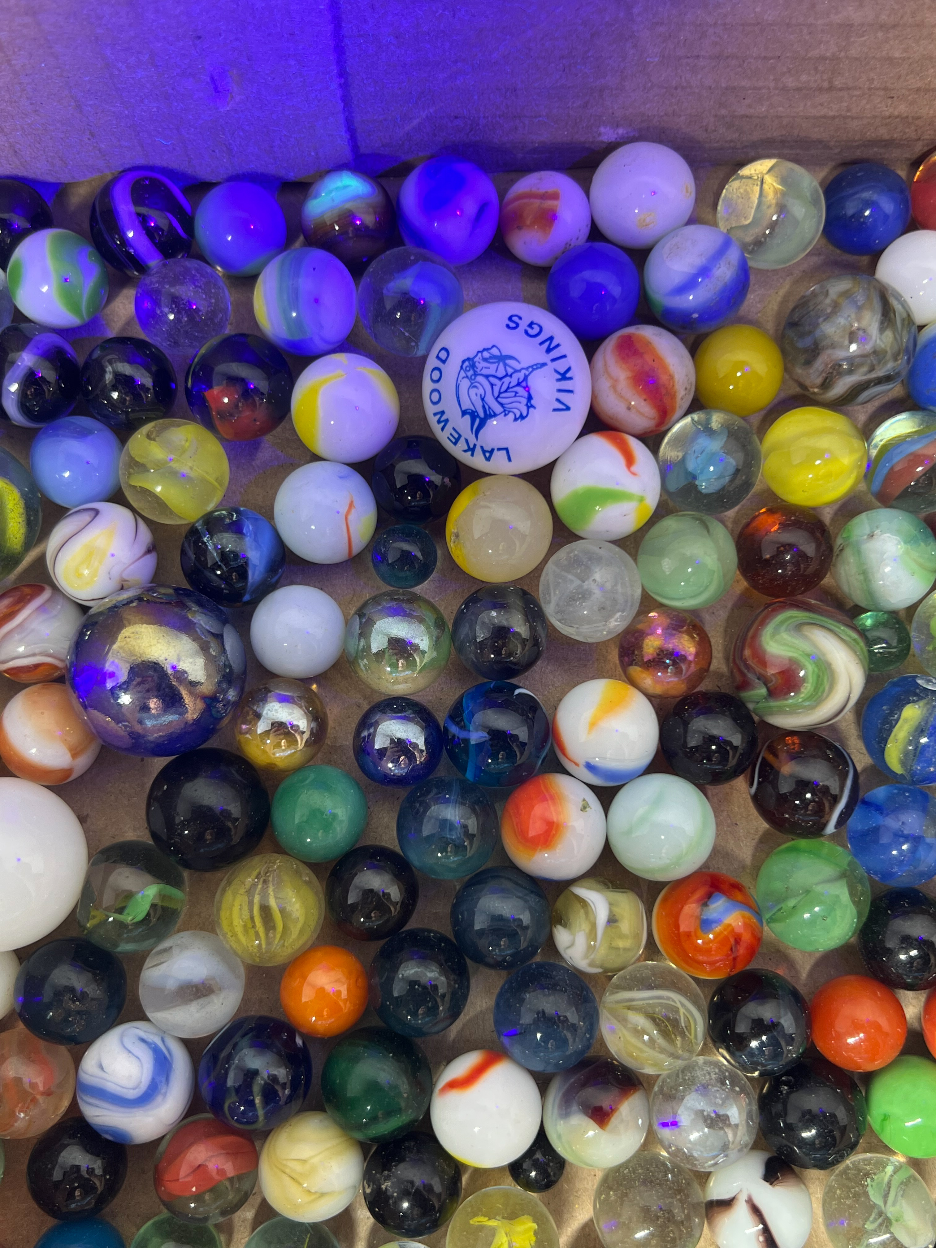 MASON JAR OF VINTAGE GLASS MARBLES