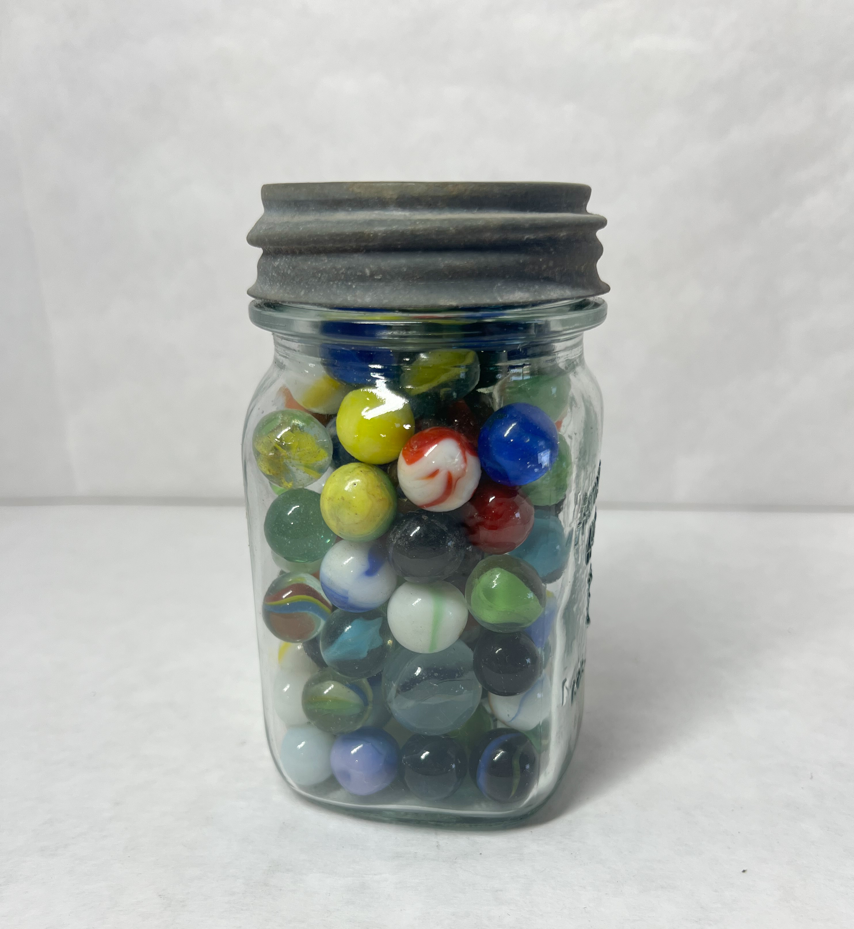 ANCHOR HOCKING VINTAGE GLASS MARBLE COLLECTION