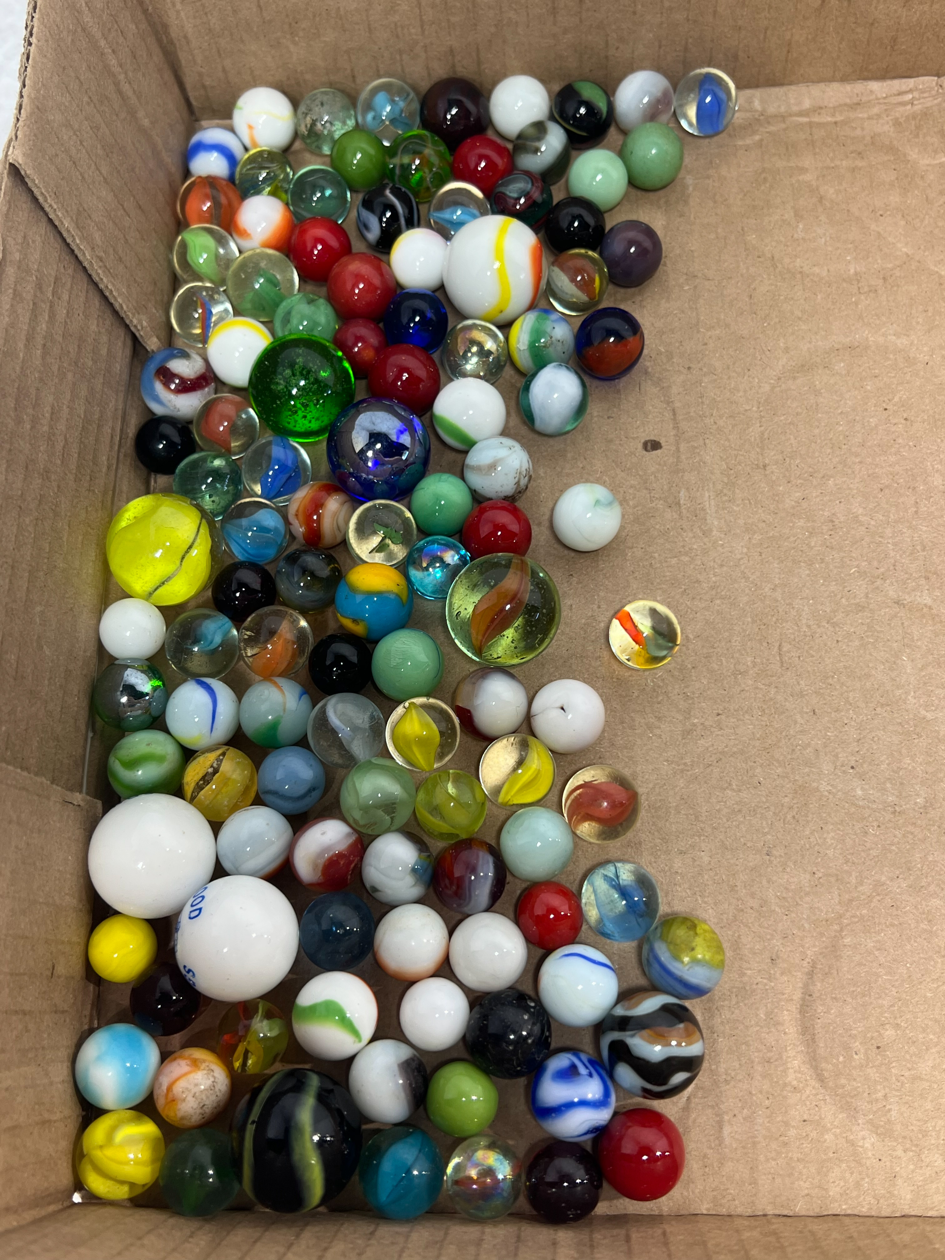 ASSORTED GLASS MARBLES, 20TH CENTURY
