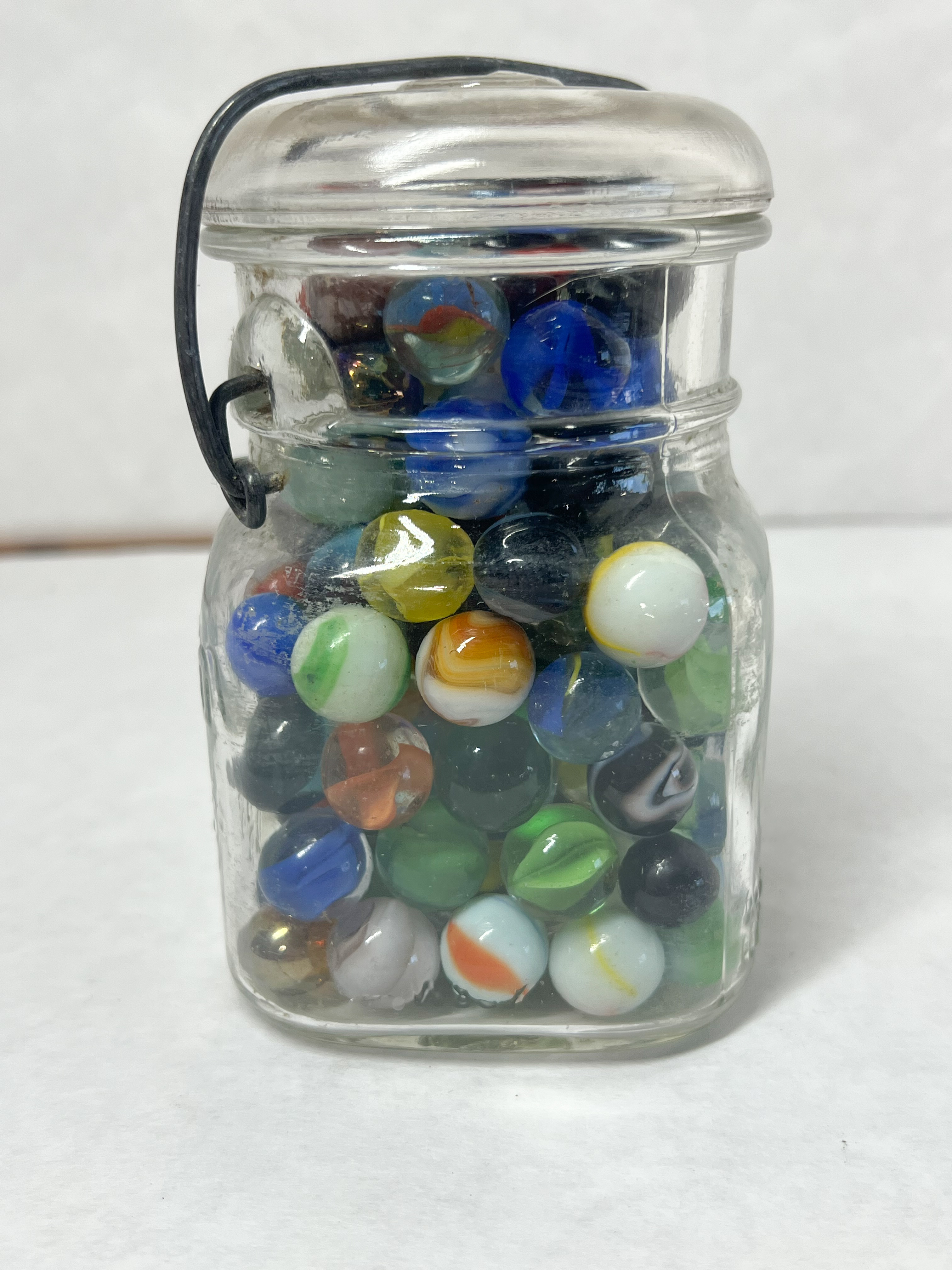 ILLINOIS GLASS CO MARBLES AND JAR