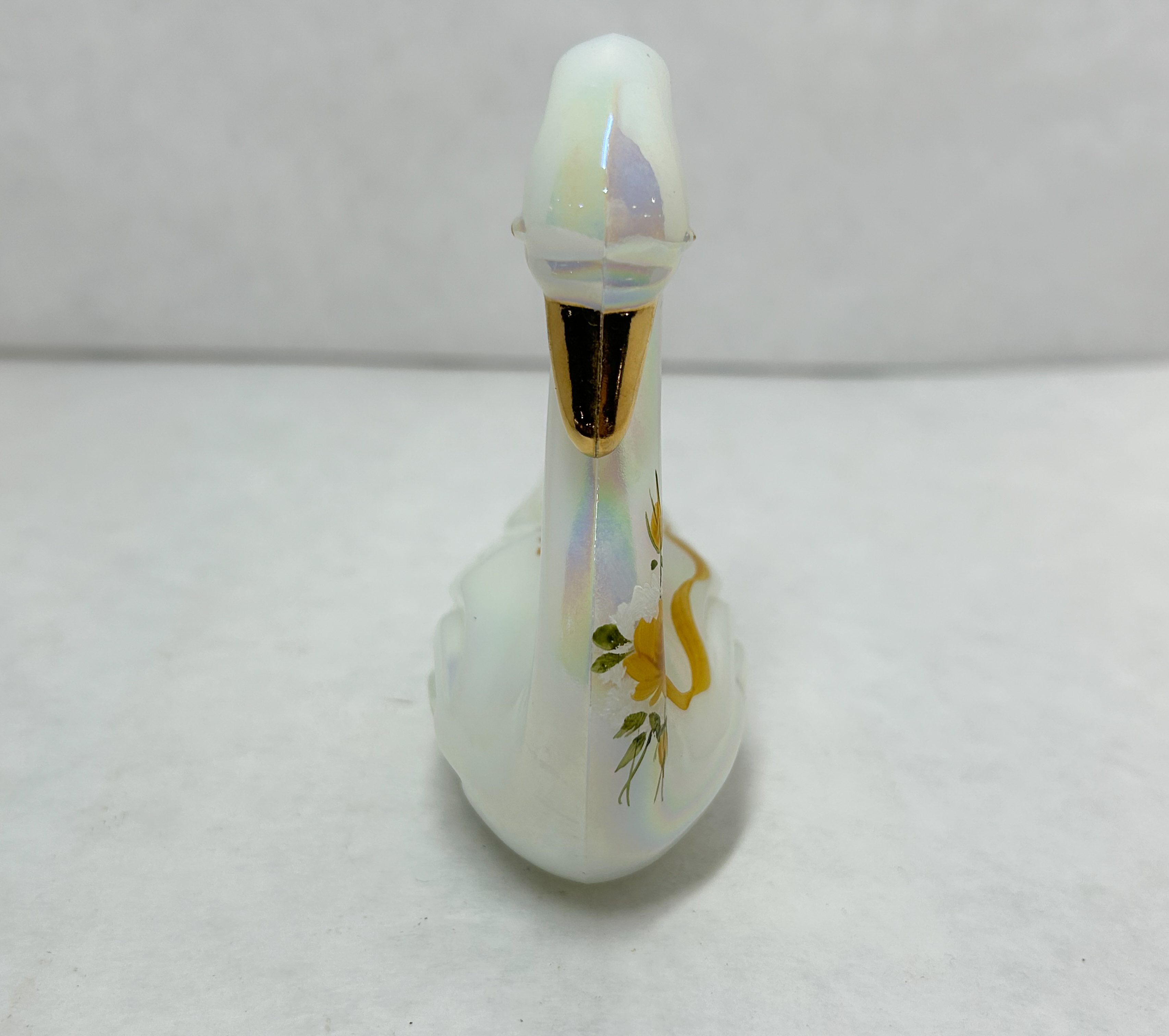FENTON IRIDESCENT GLASS ANNIVERSARY SWAN