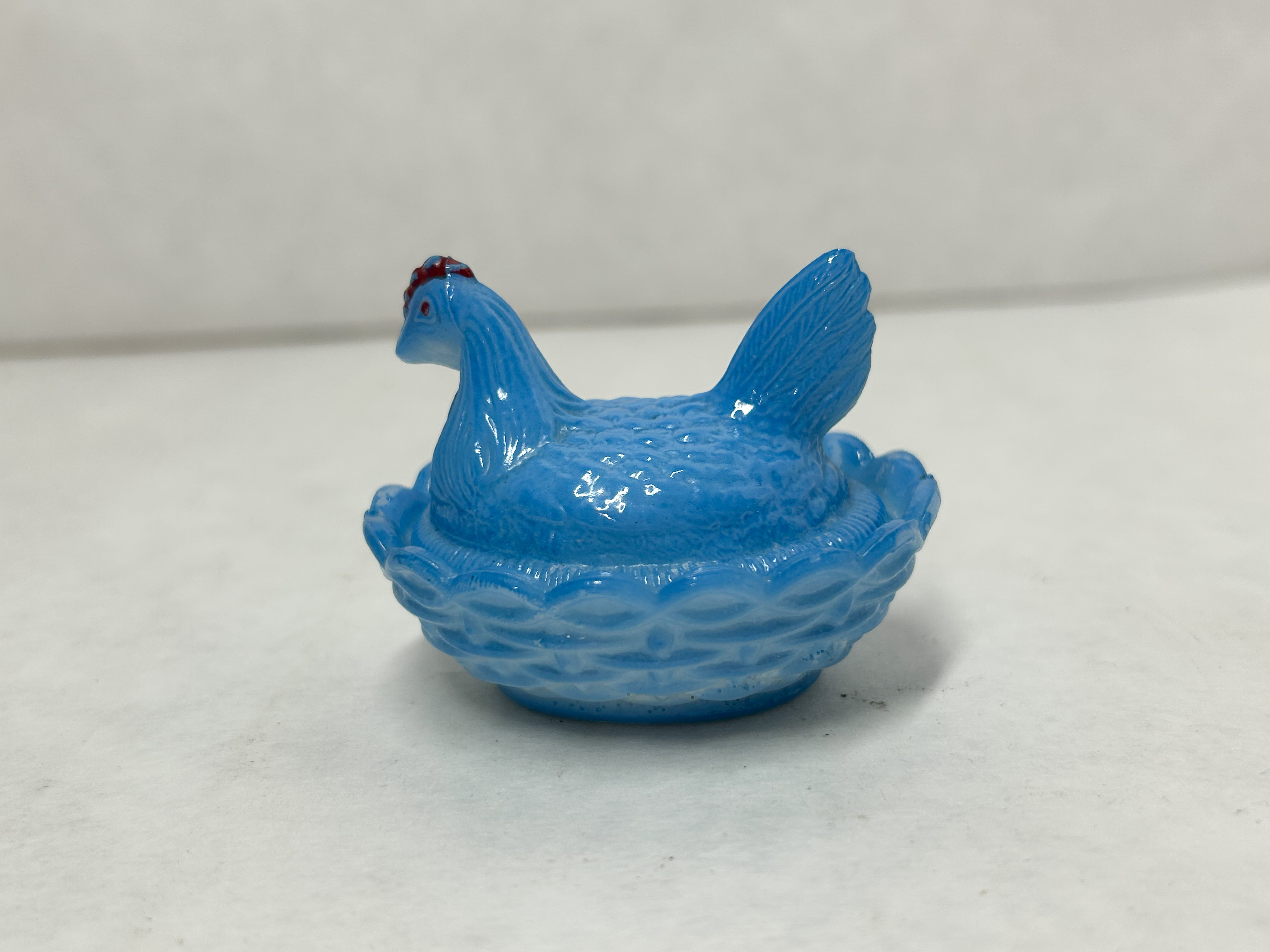 BLUE MILK GLASS HEN ON NEST