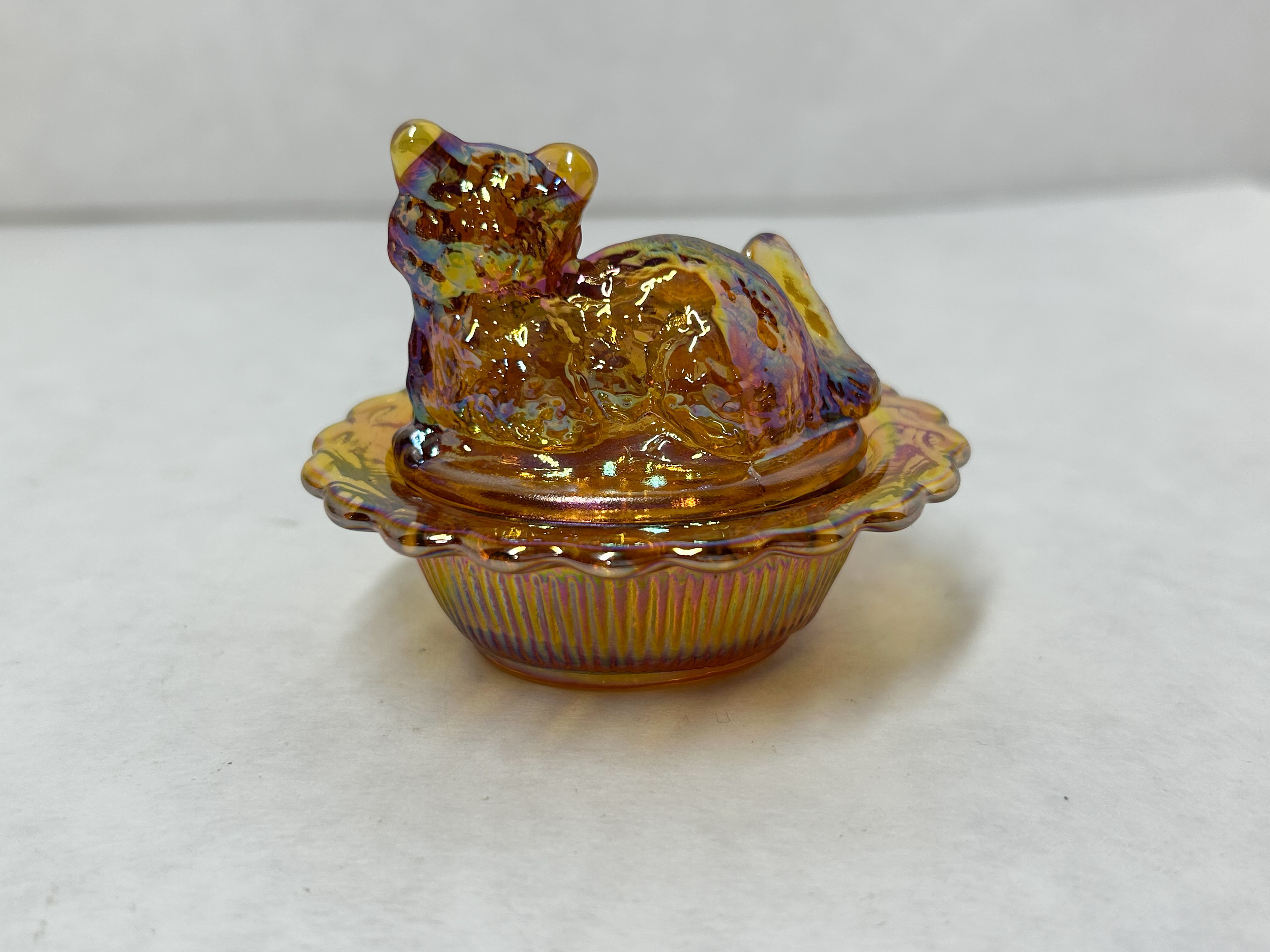 MOSSER CARNIVAL GLASS CAT SALT