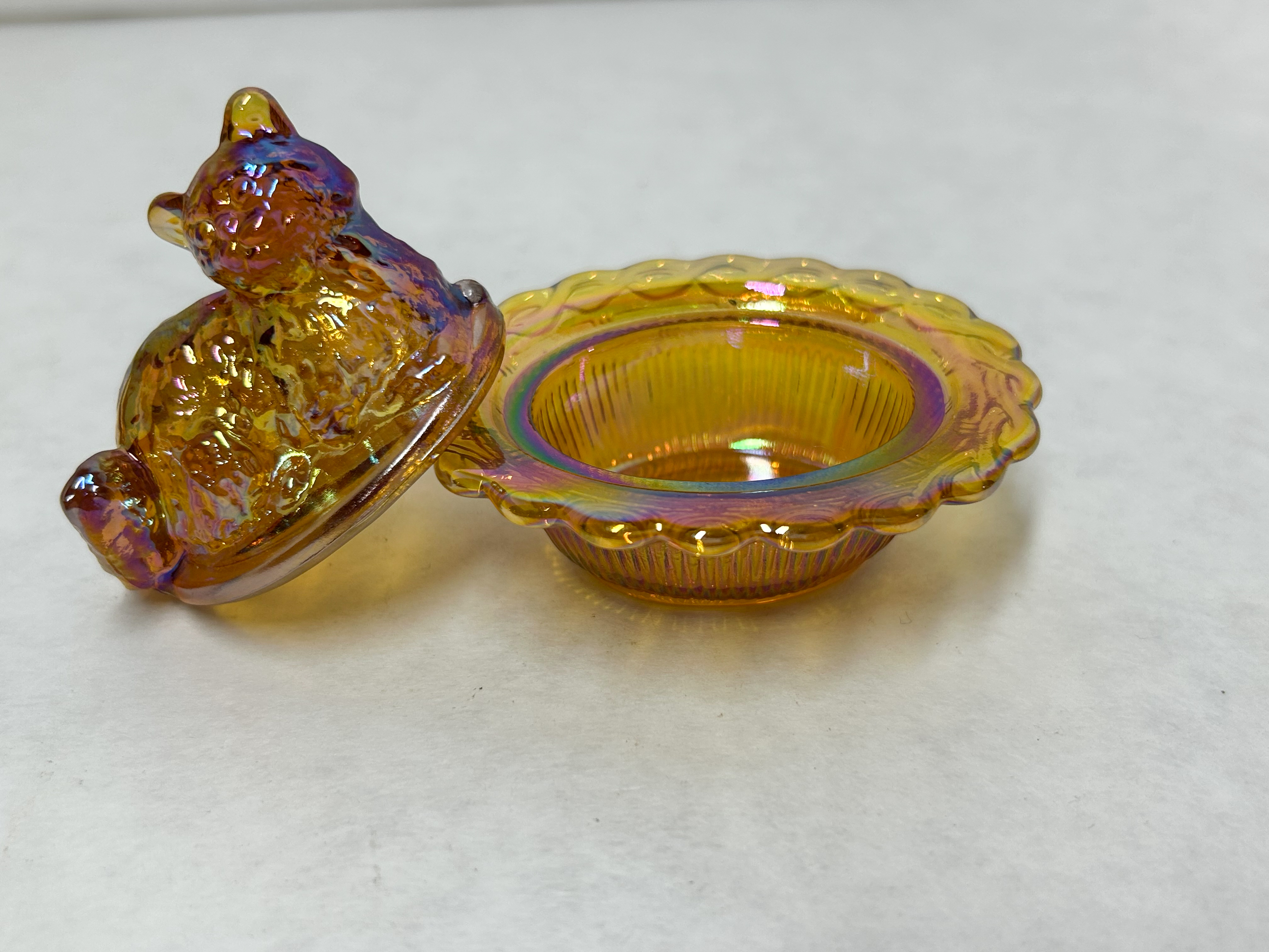 MOSSER CARNIVAL GLASS CAT SALT