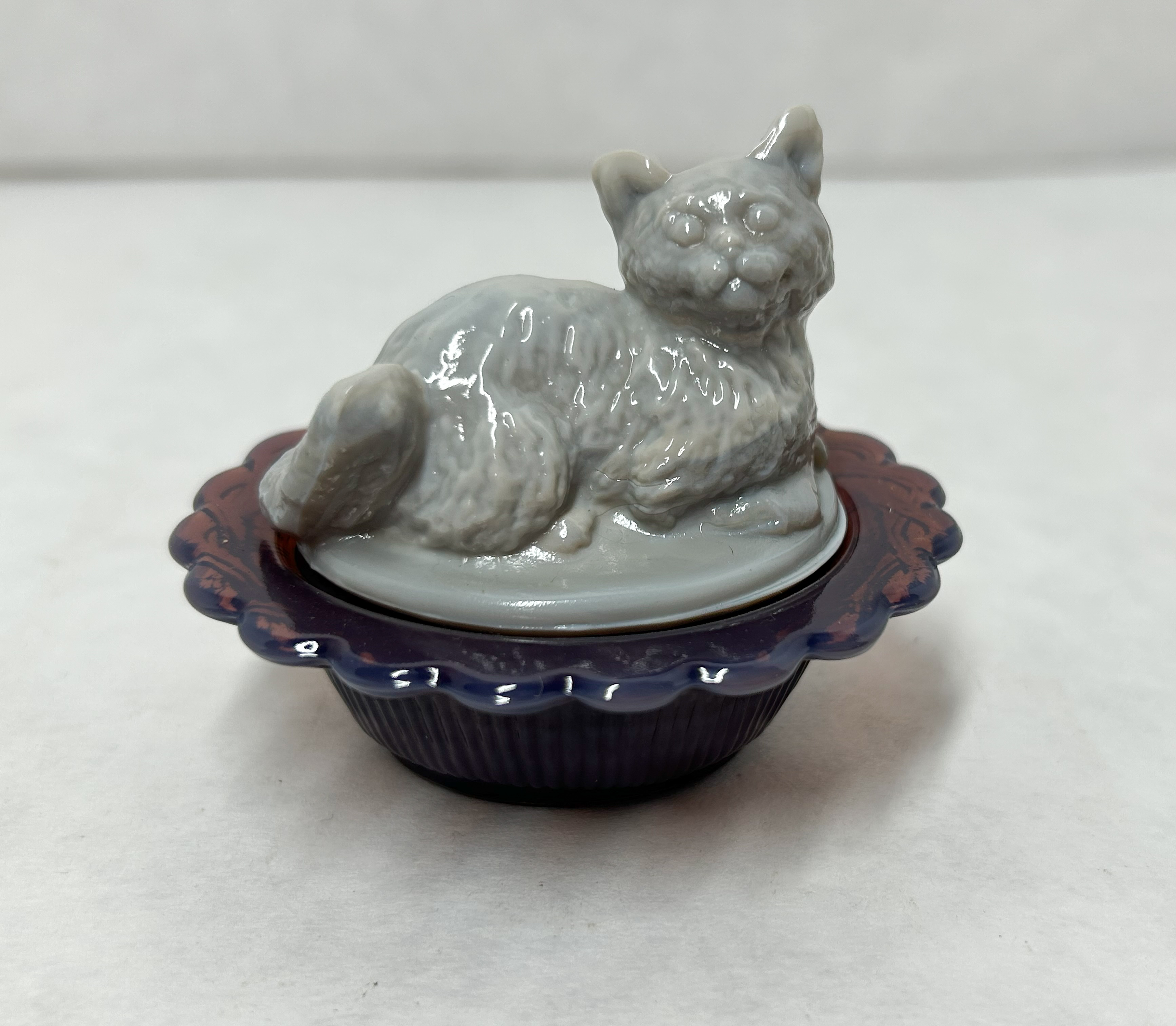 MOSSER GLASS SLAG CAT NEST