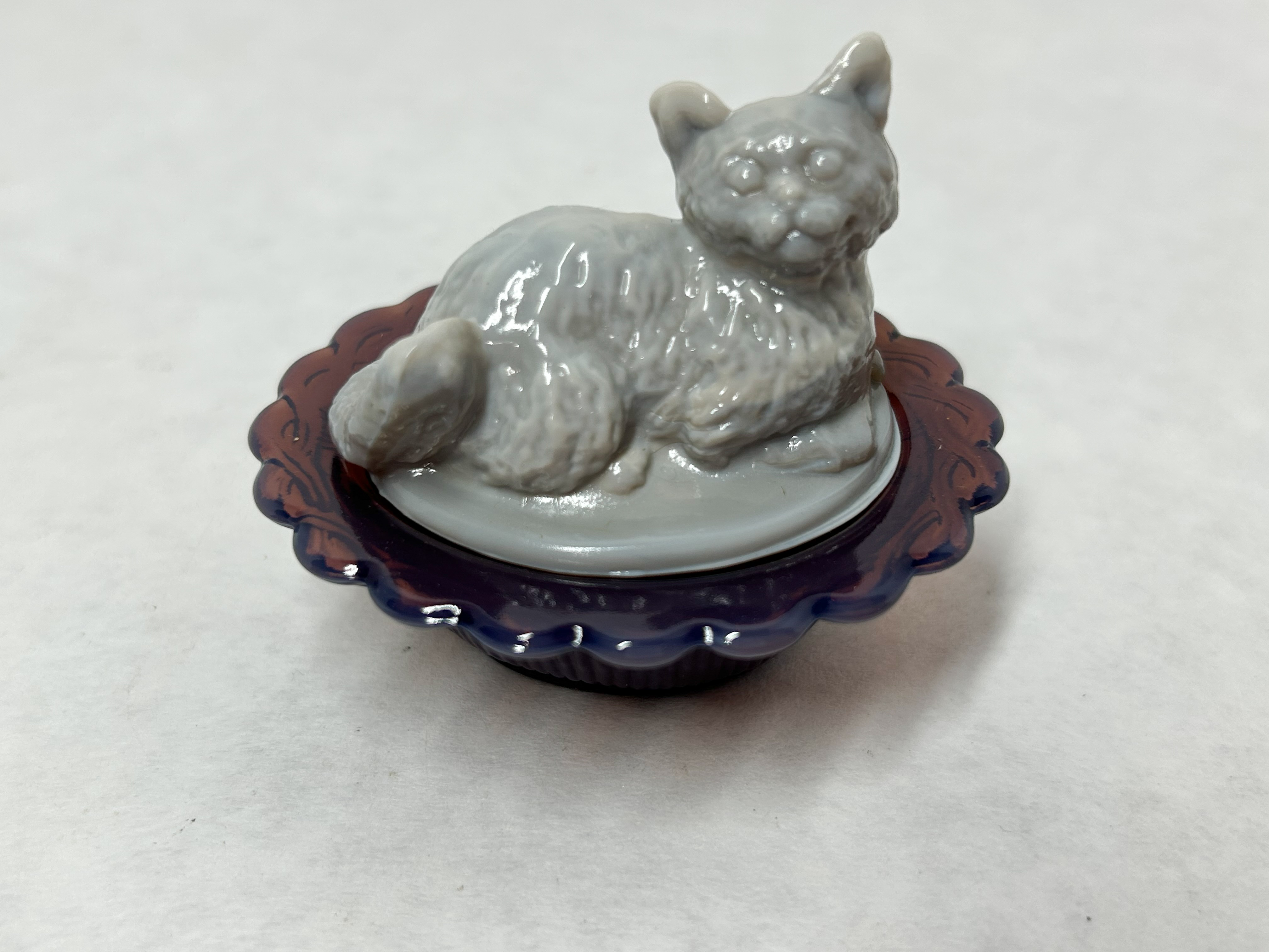 MOSSER GLASS SLAG CAT NEST