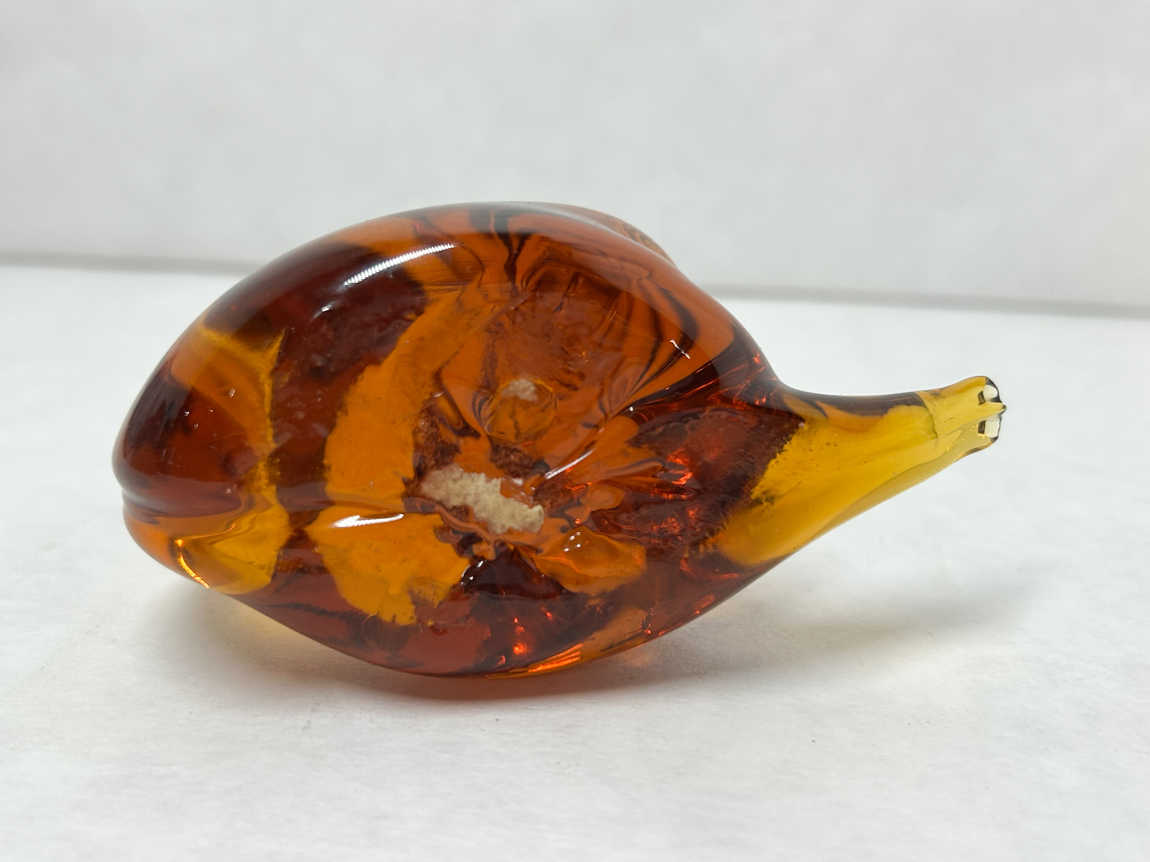 MCM AMBER ART GLASS SNAIL, MID-20TH CENTURY