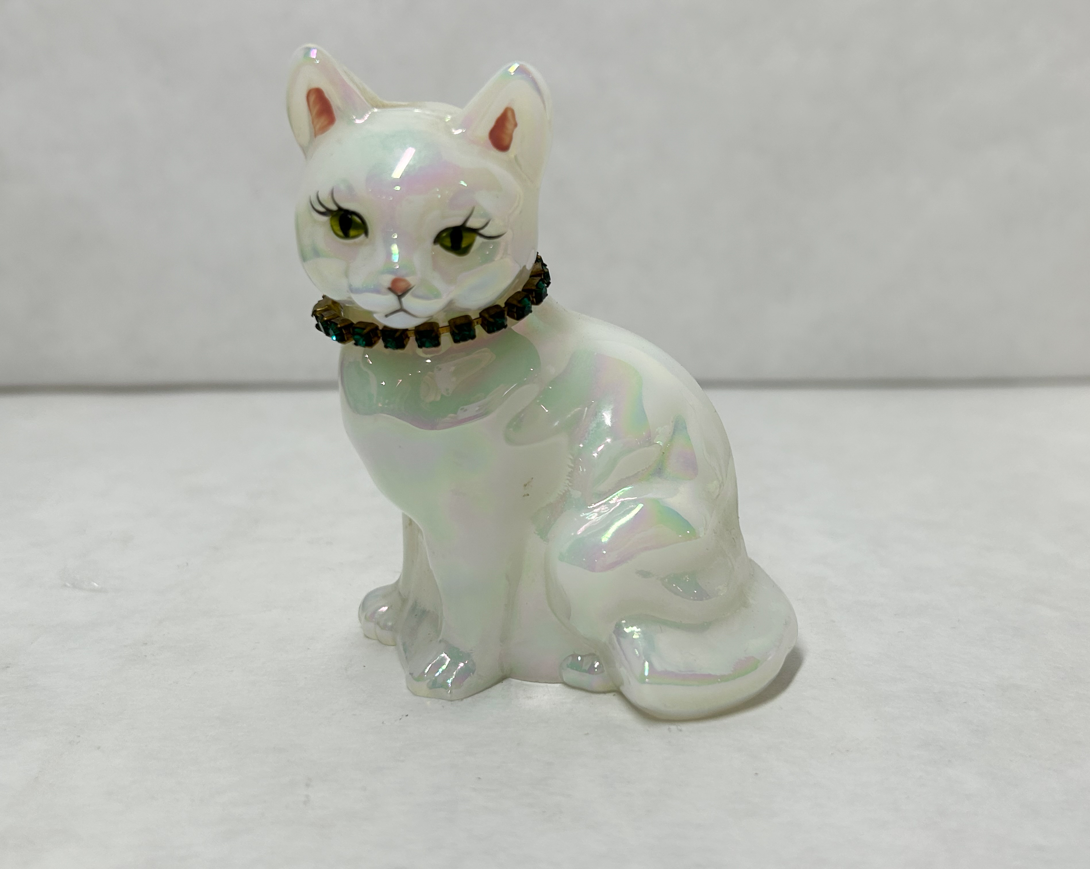 FENTON IRIDESCENT GLASS CAT FIGURINE