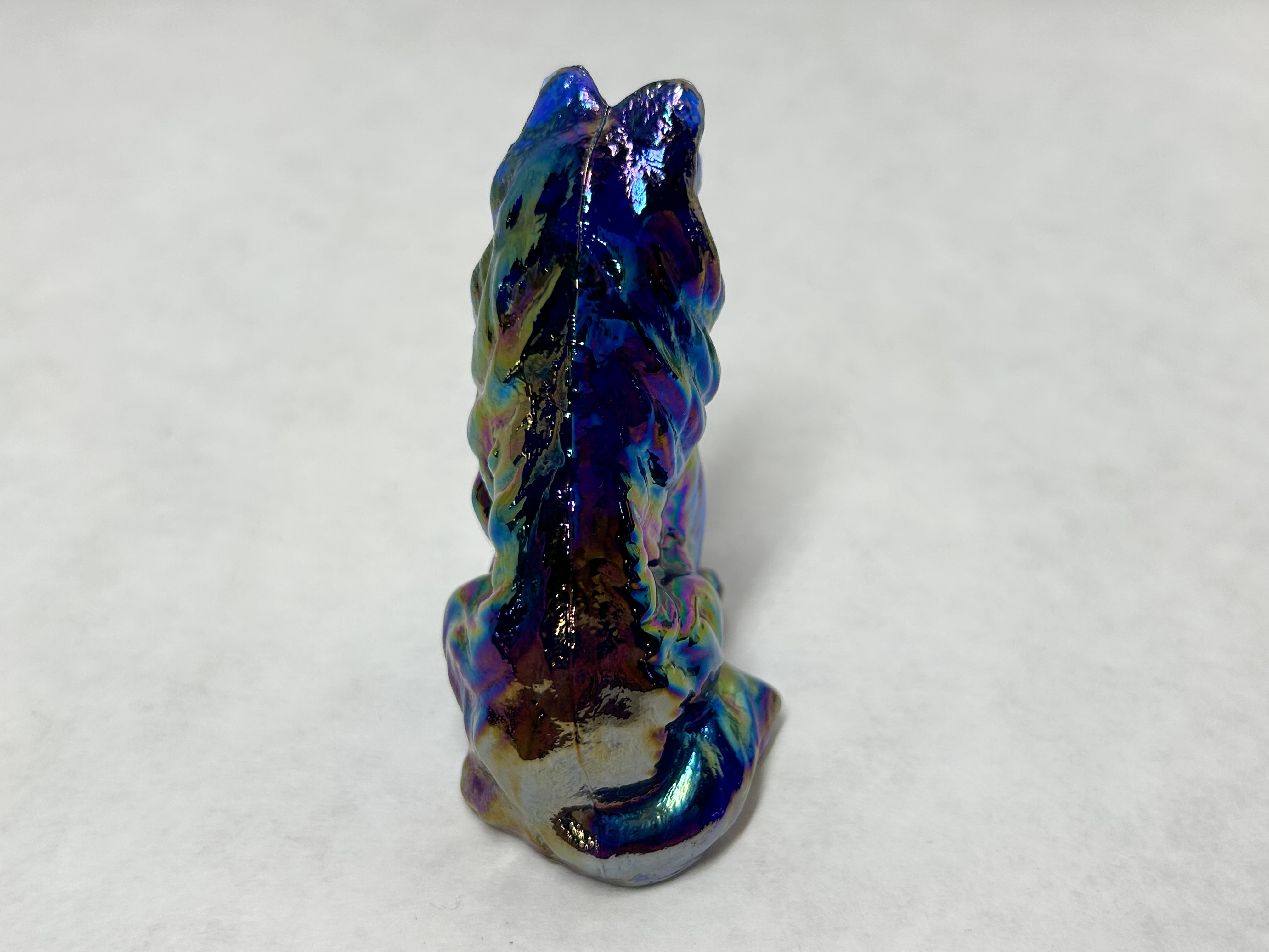 MOSSER CARNIVAL GLASS COLLIE FIGURINE, 20TH CENTURY