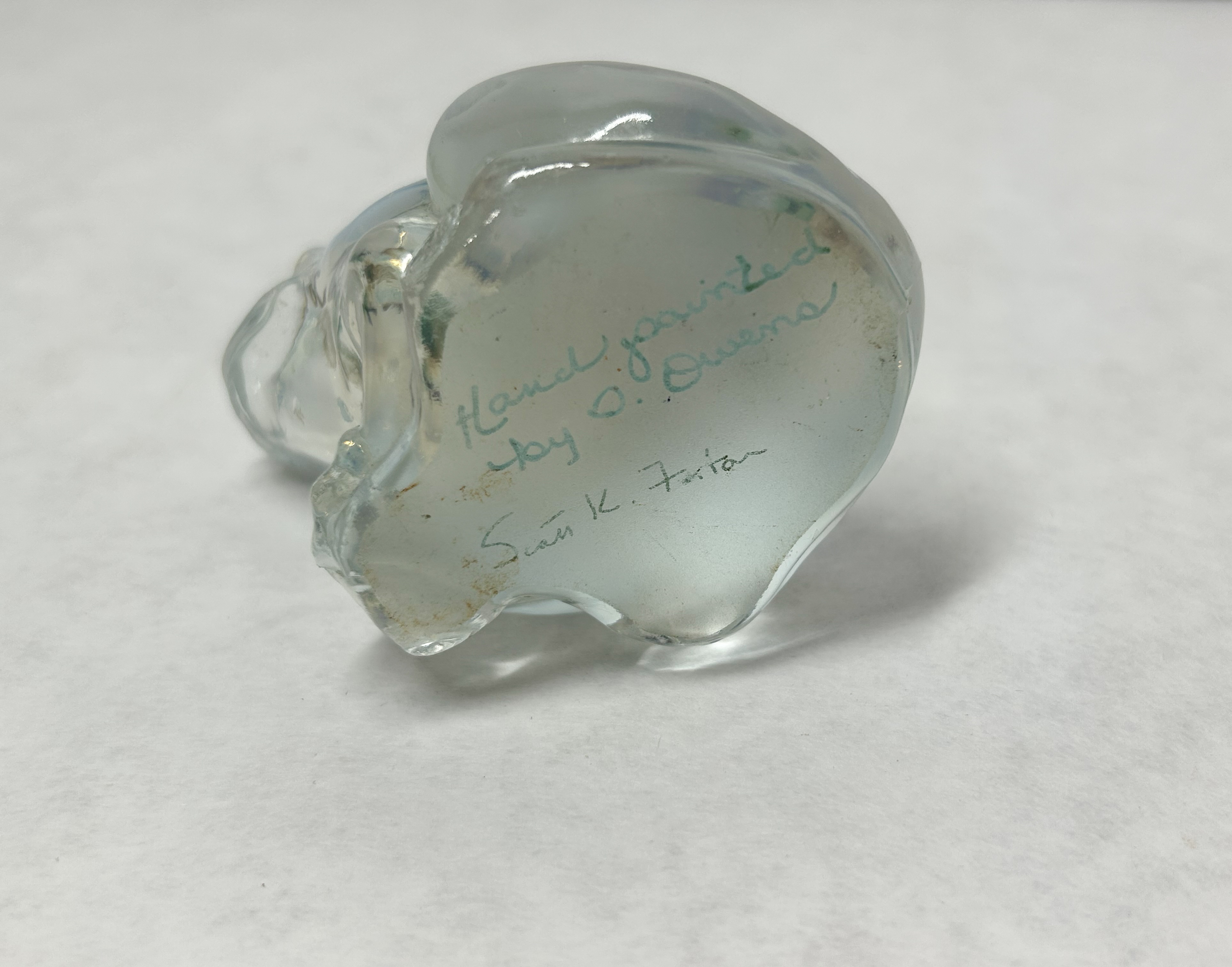 FENTON SIGNED OPALESCENT GLASS FROG
