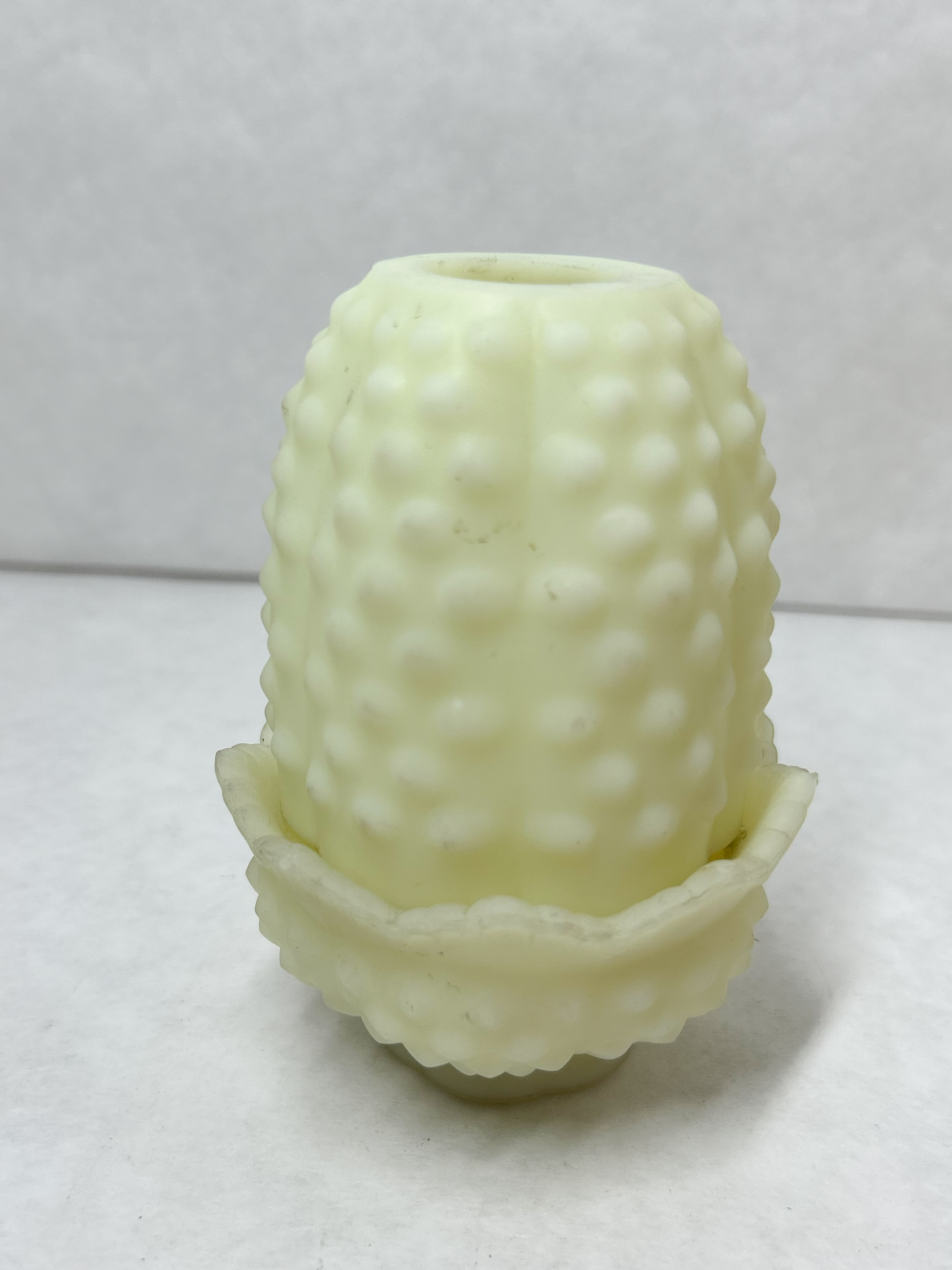 FENTON CUSTARD URANIUM GLASS HOBNAIL FAIRY LAMP