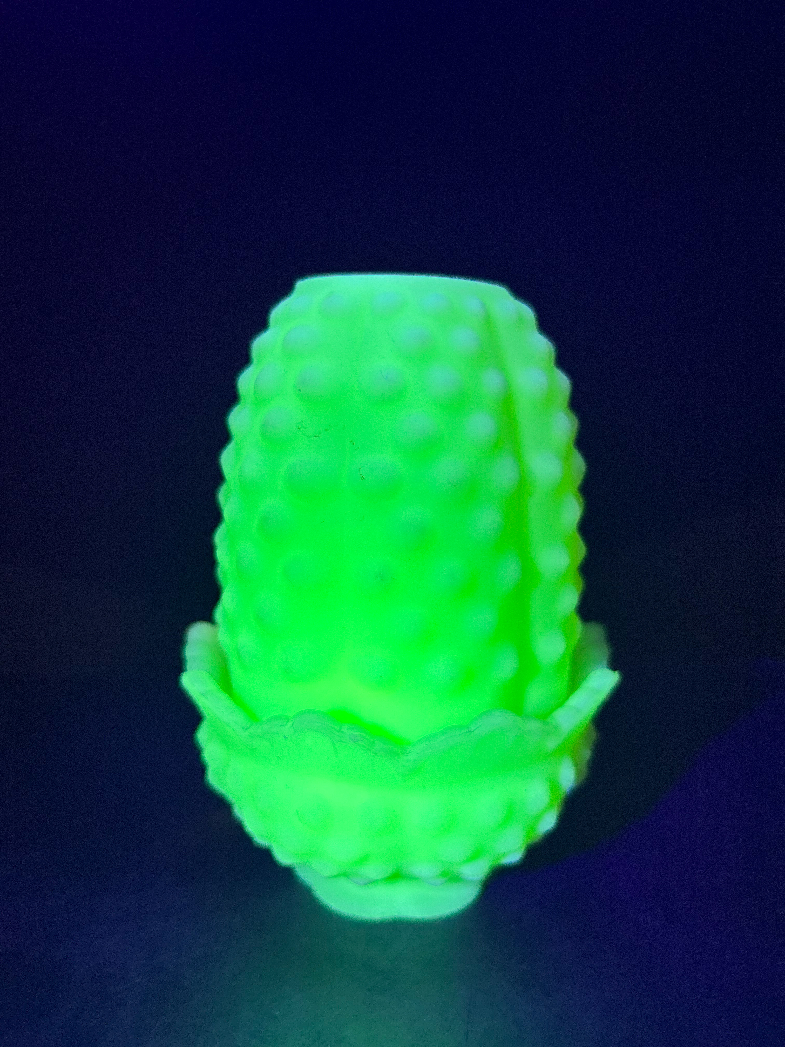 FENTON CUSTARD URANIUM GLASS HOBNAIL FAIRY LAMP