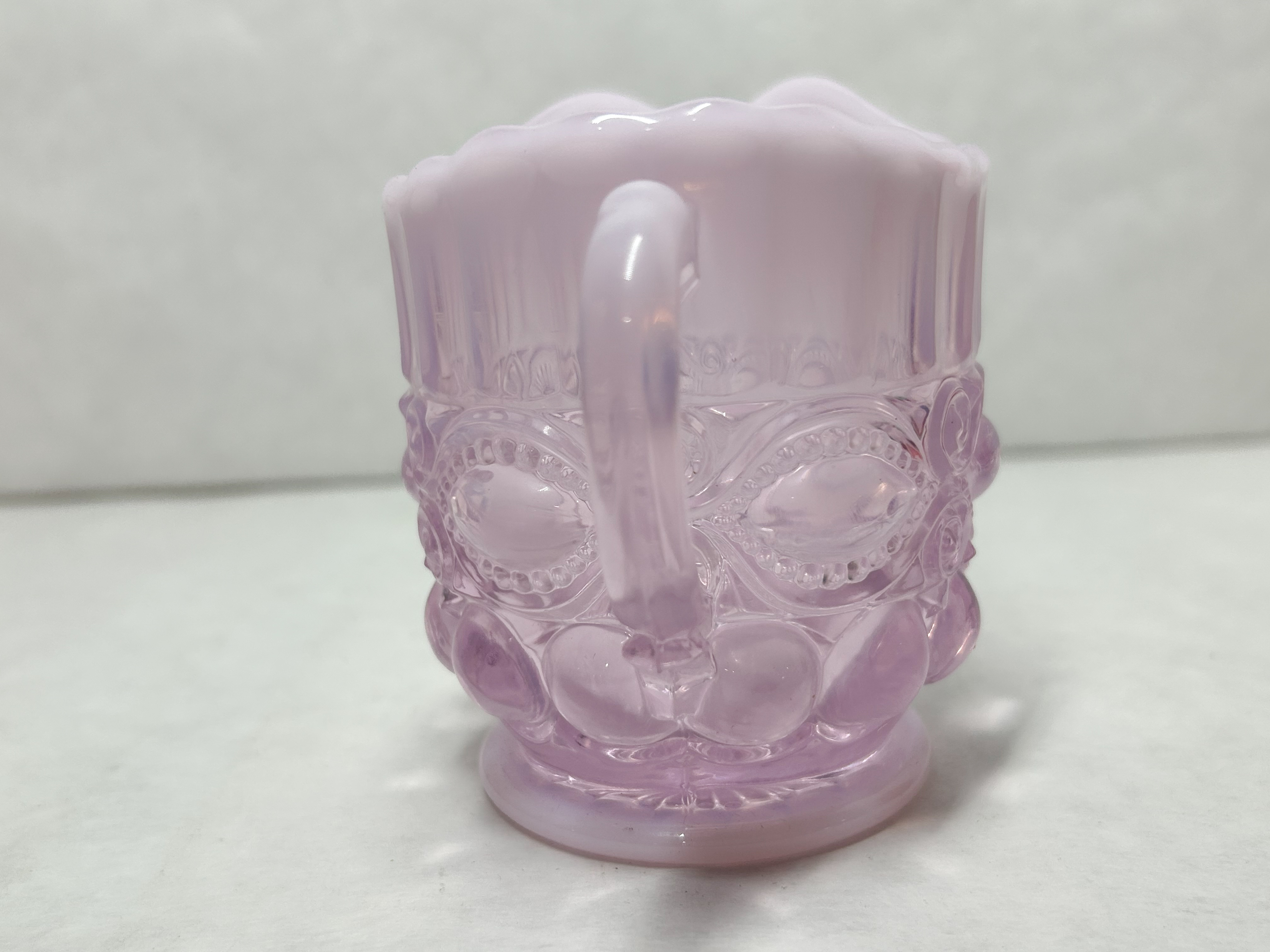 MOSSER PINK SLAG GLASS EYEWINKER CREAMER