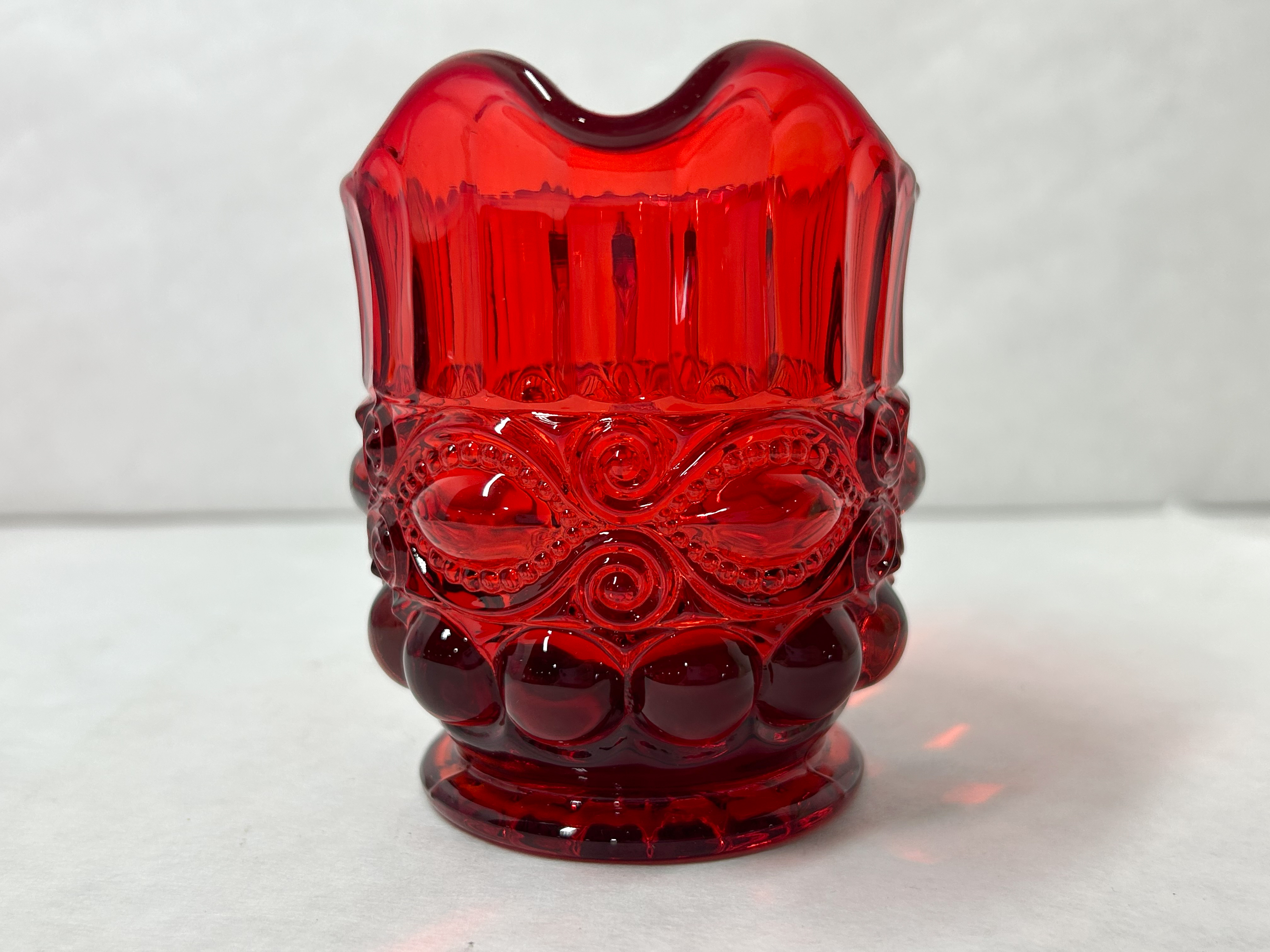 MOSSER RUBY RED EYE WINKER GLASS CREAMER