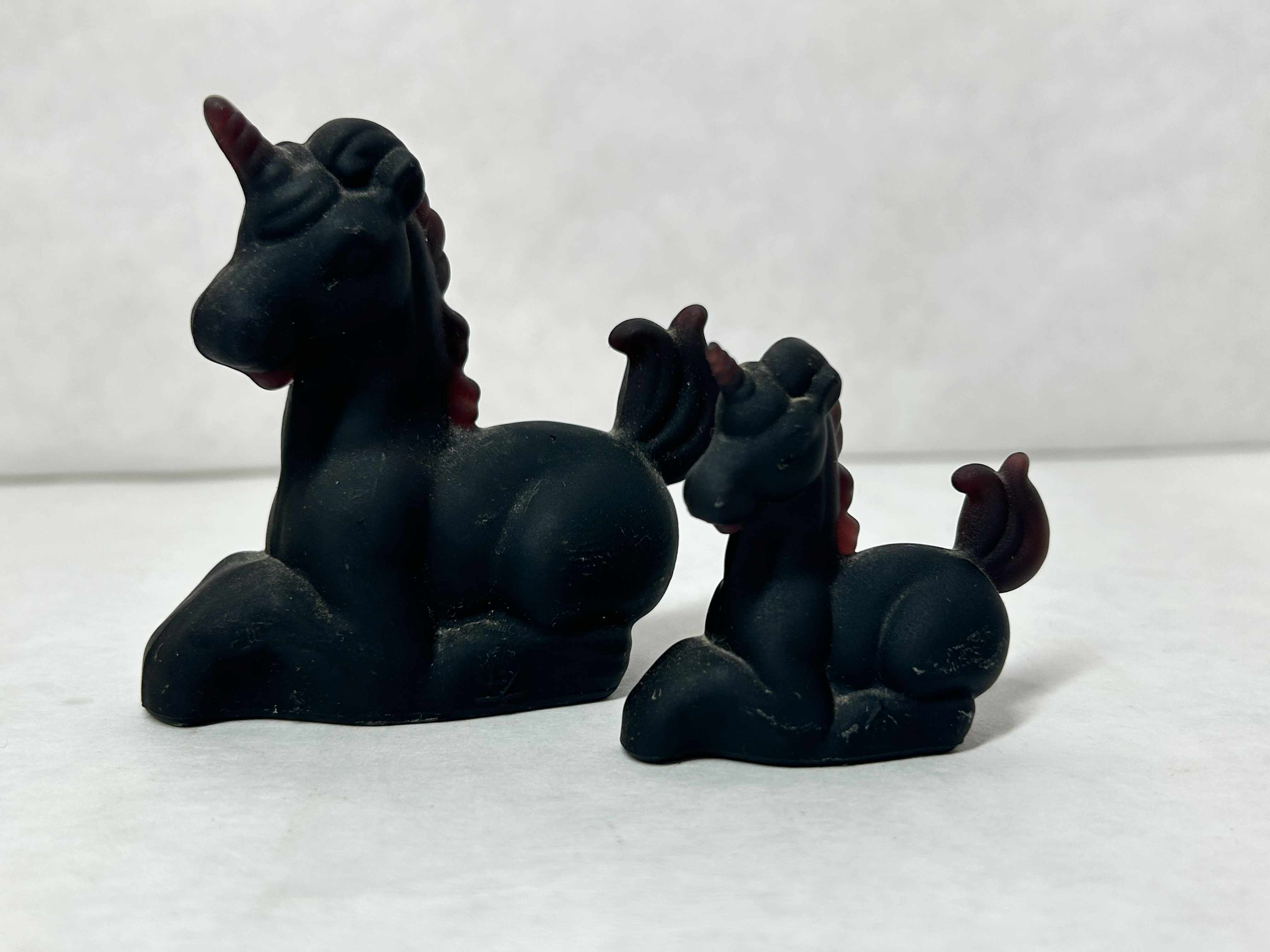 BOYD BLACK RUBY GLASS UNICORNS