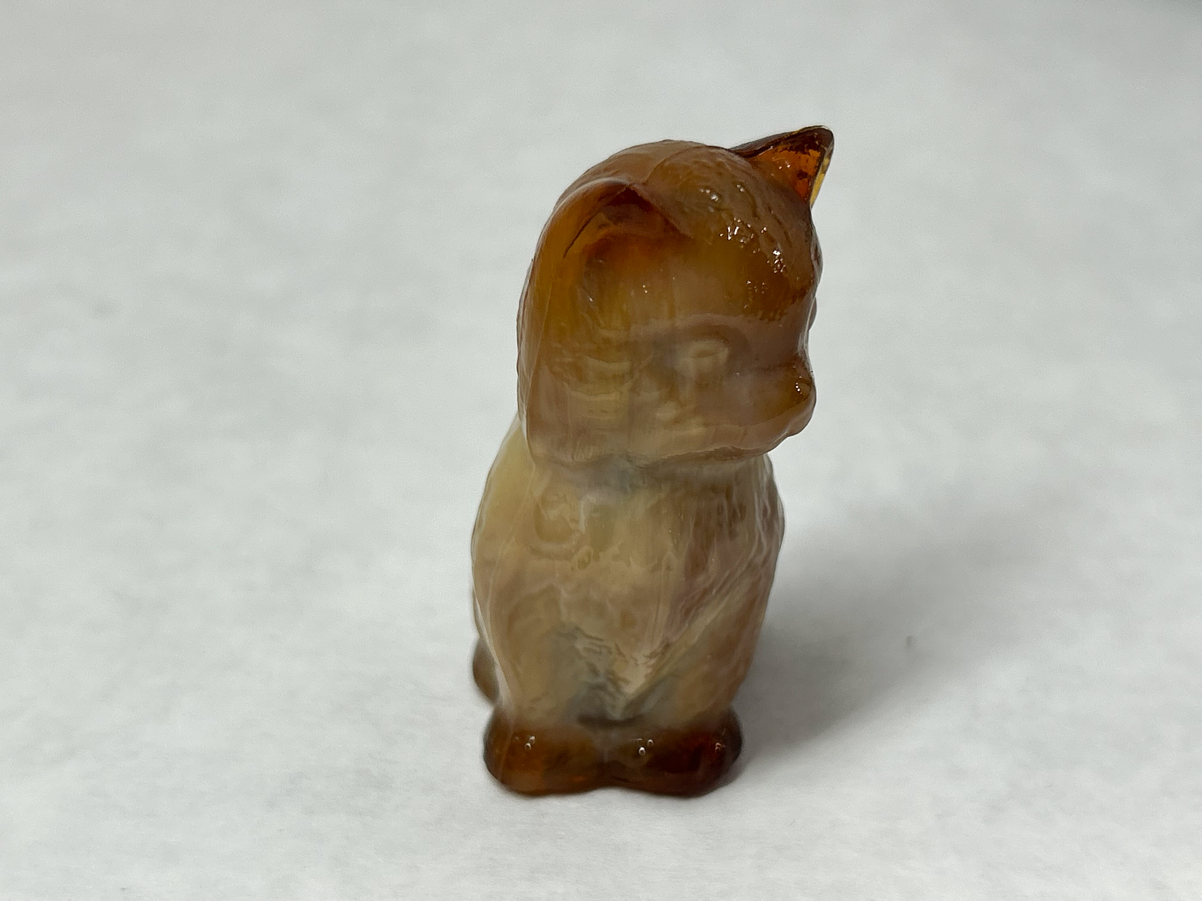BOYD CARAMEL SLAG GLASS KITTEN, 1983-1988