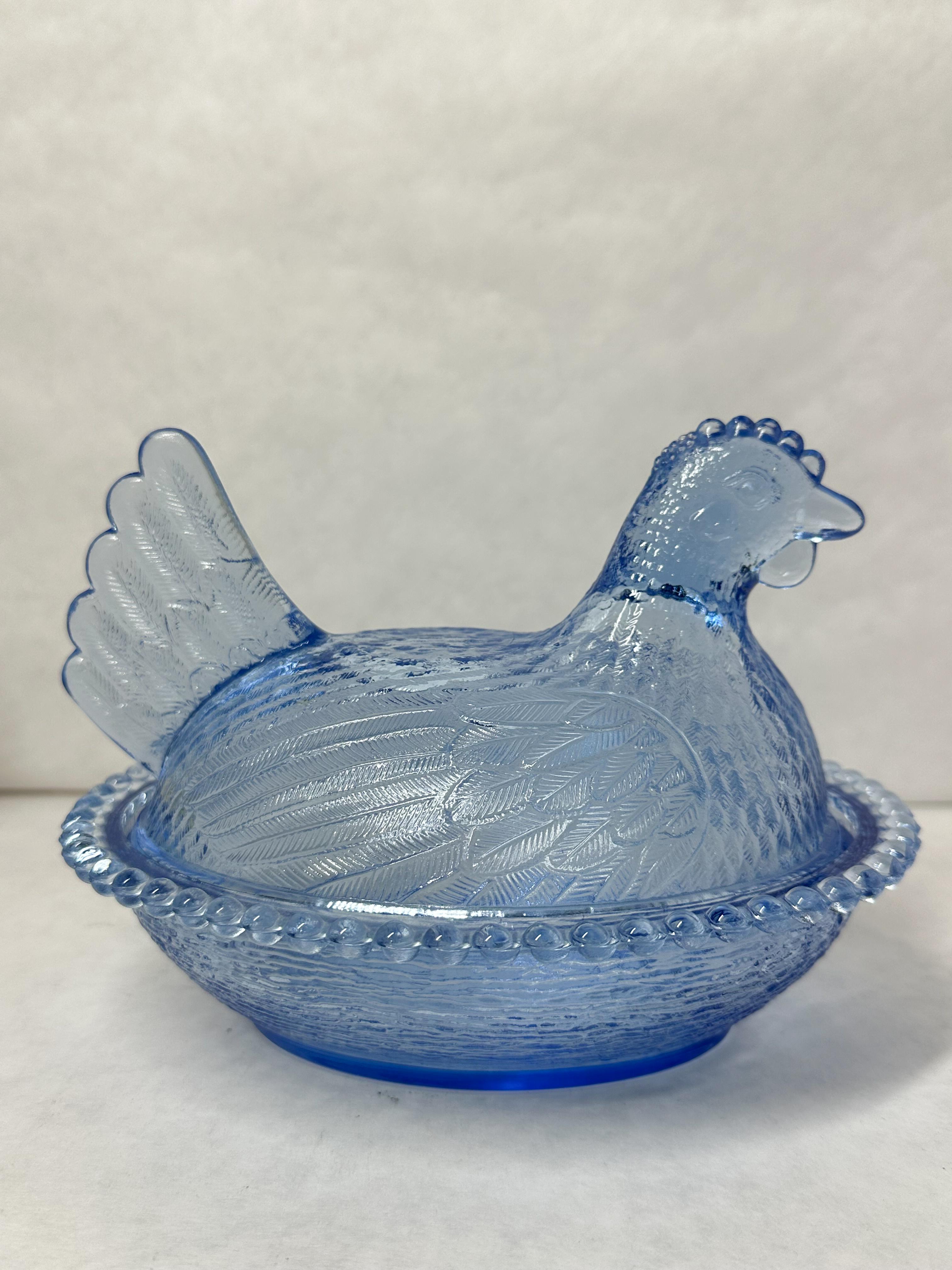 INDIANA GLASS BLUE HEN ON NEST, CIRCA 1970