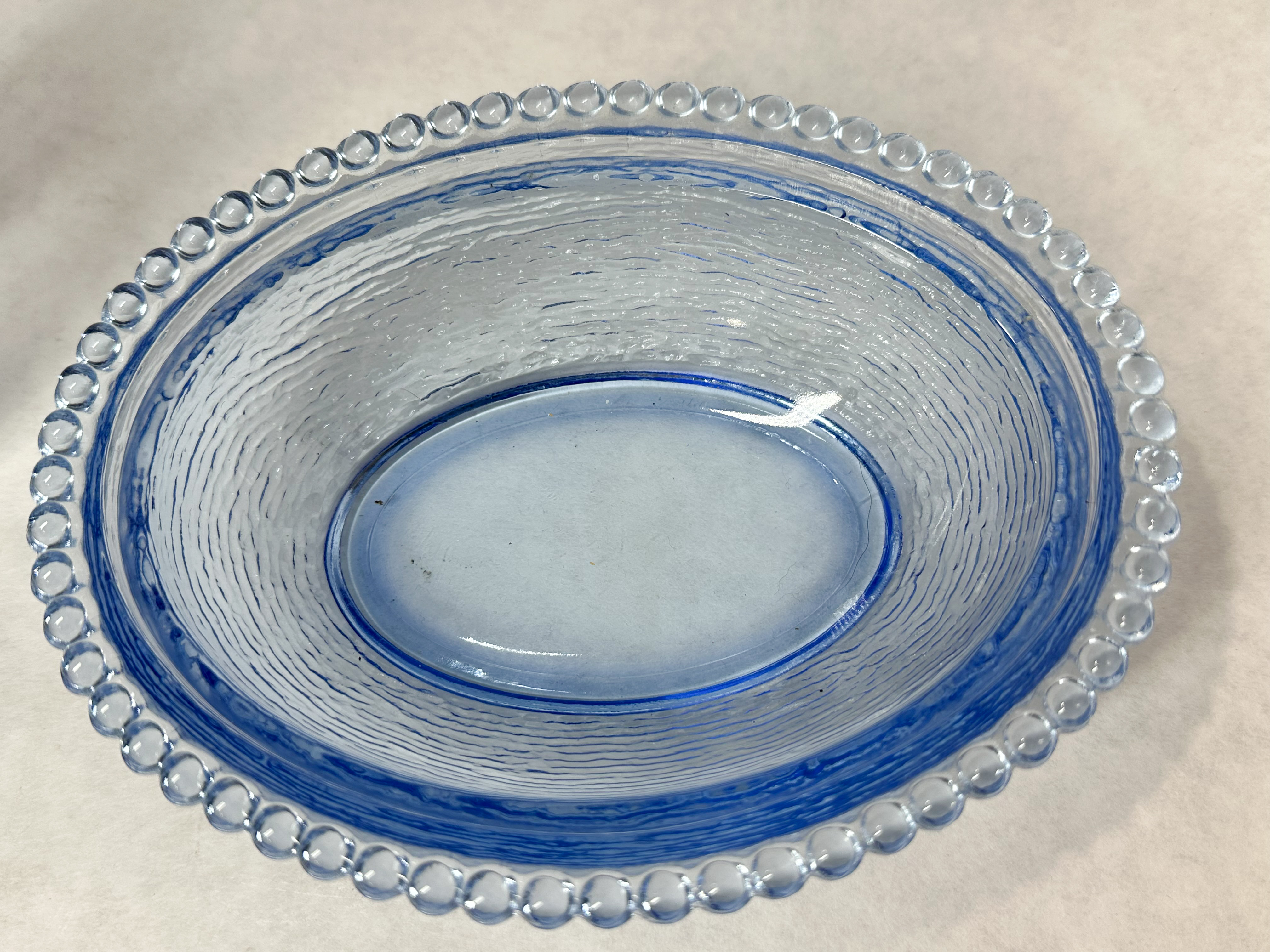 INDIANA GLASS BLUE HEN ON NEST, CIRCA 1970