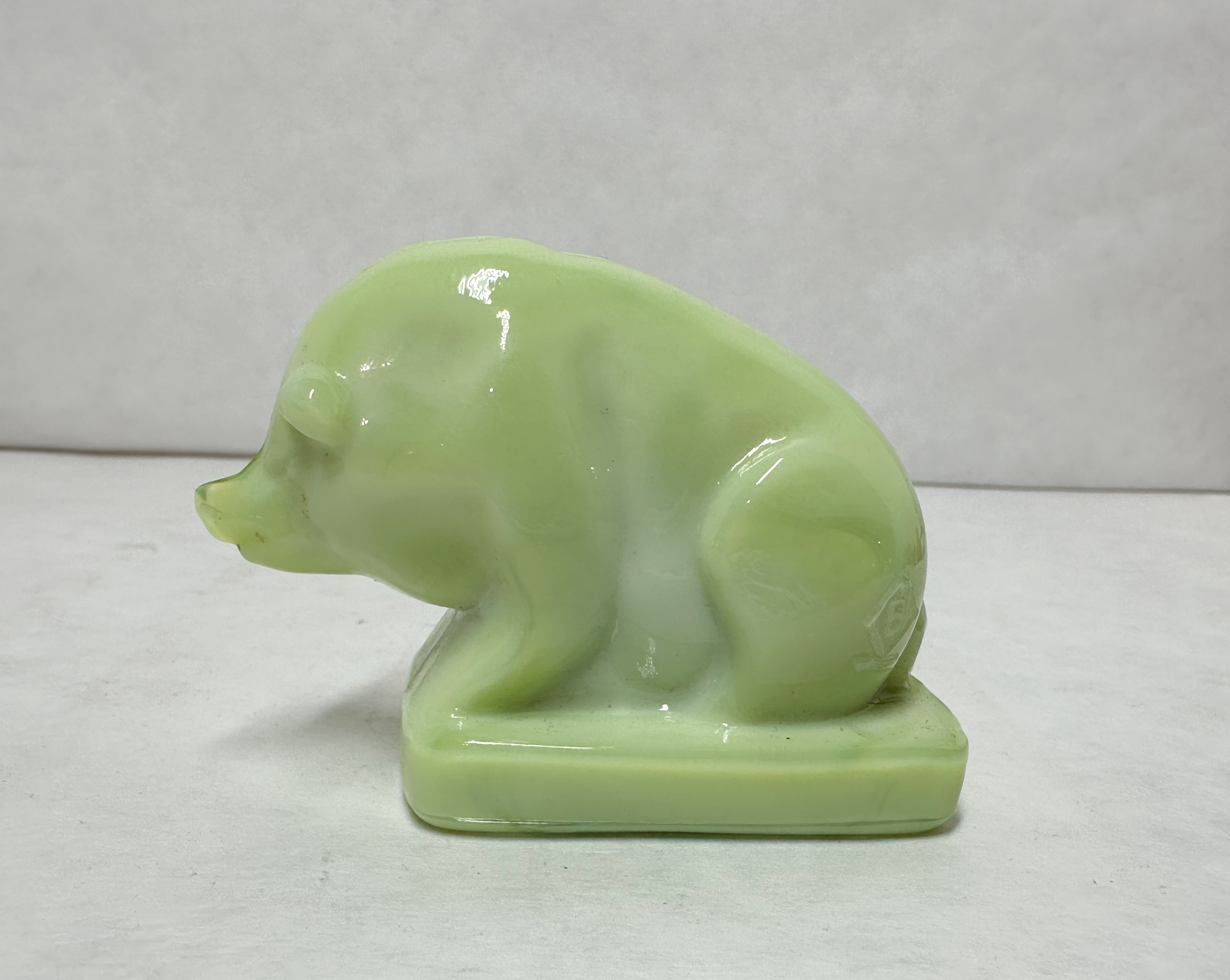 BOYD JADEITE GLASS SUEE PIG