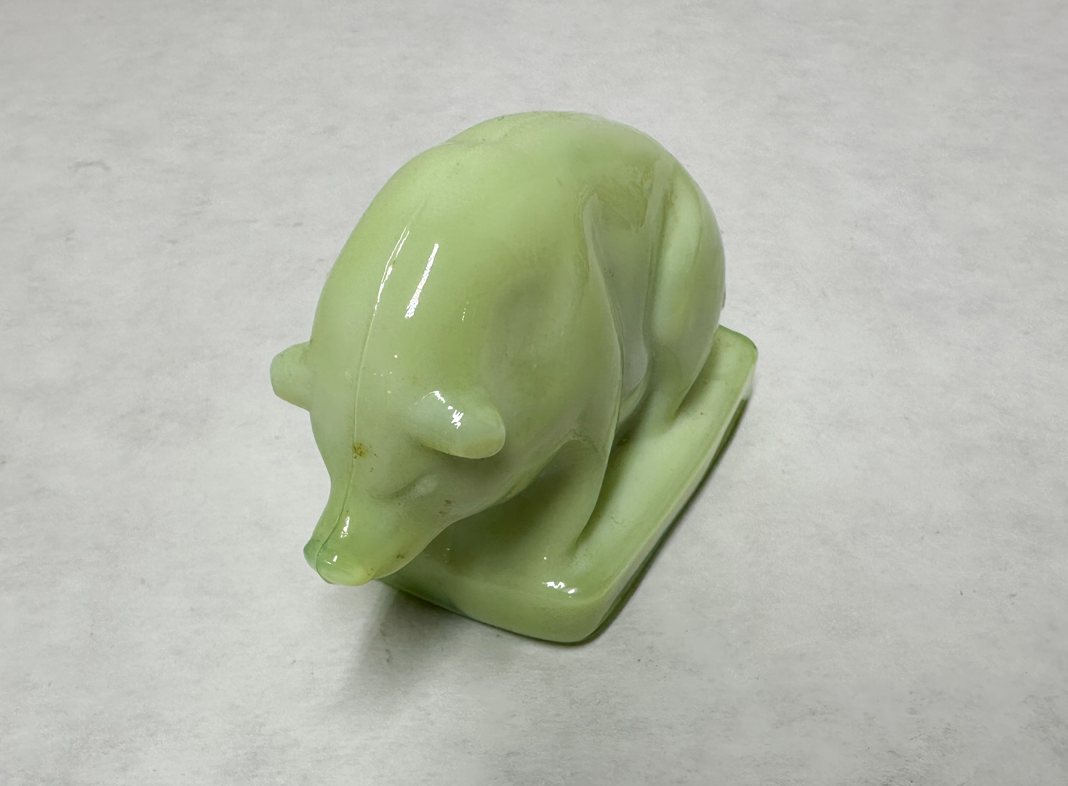 BOYD JADEITE GLASS SUEE PIG
