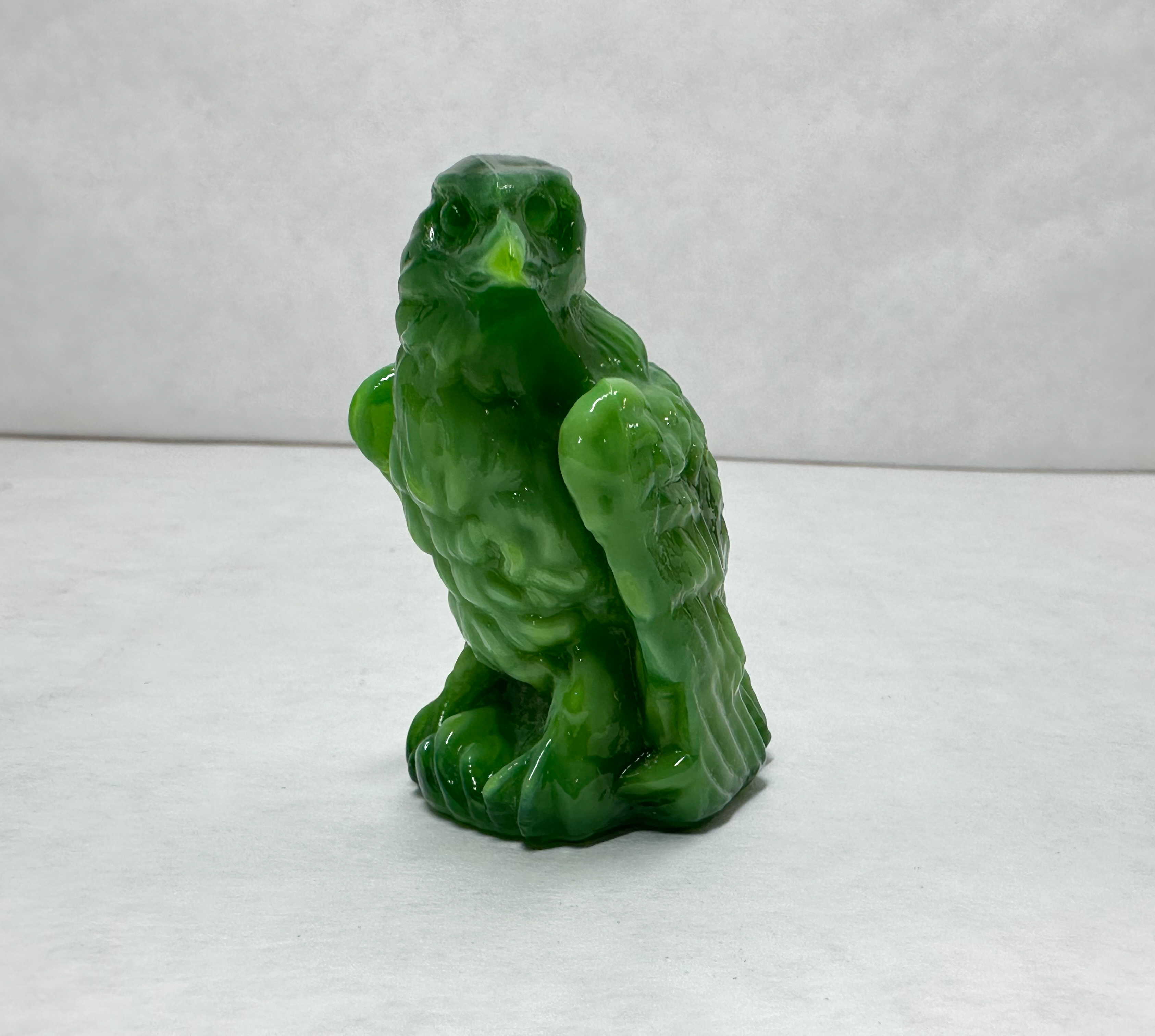BOYD BERNIE THE EAGLE GREEN SLAG GLASS