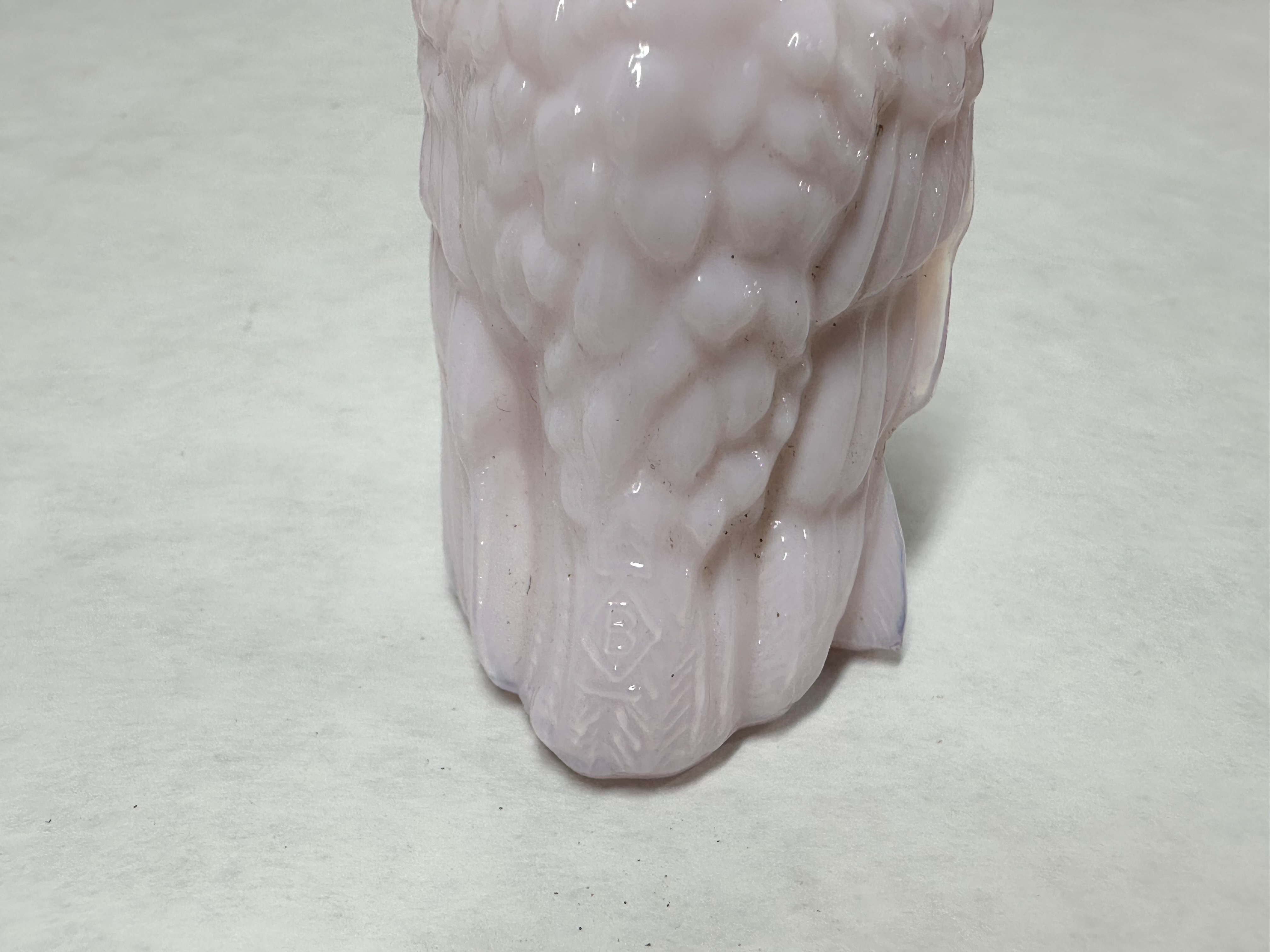 BOYD BERNIE THE EAGLE PINK SLAG GLASS EAGLE