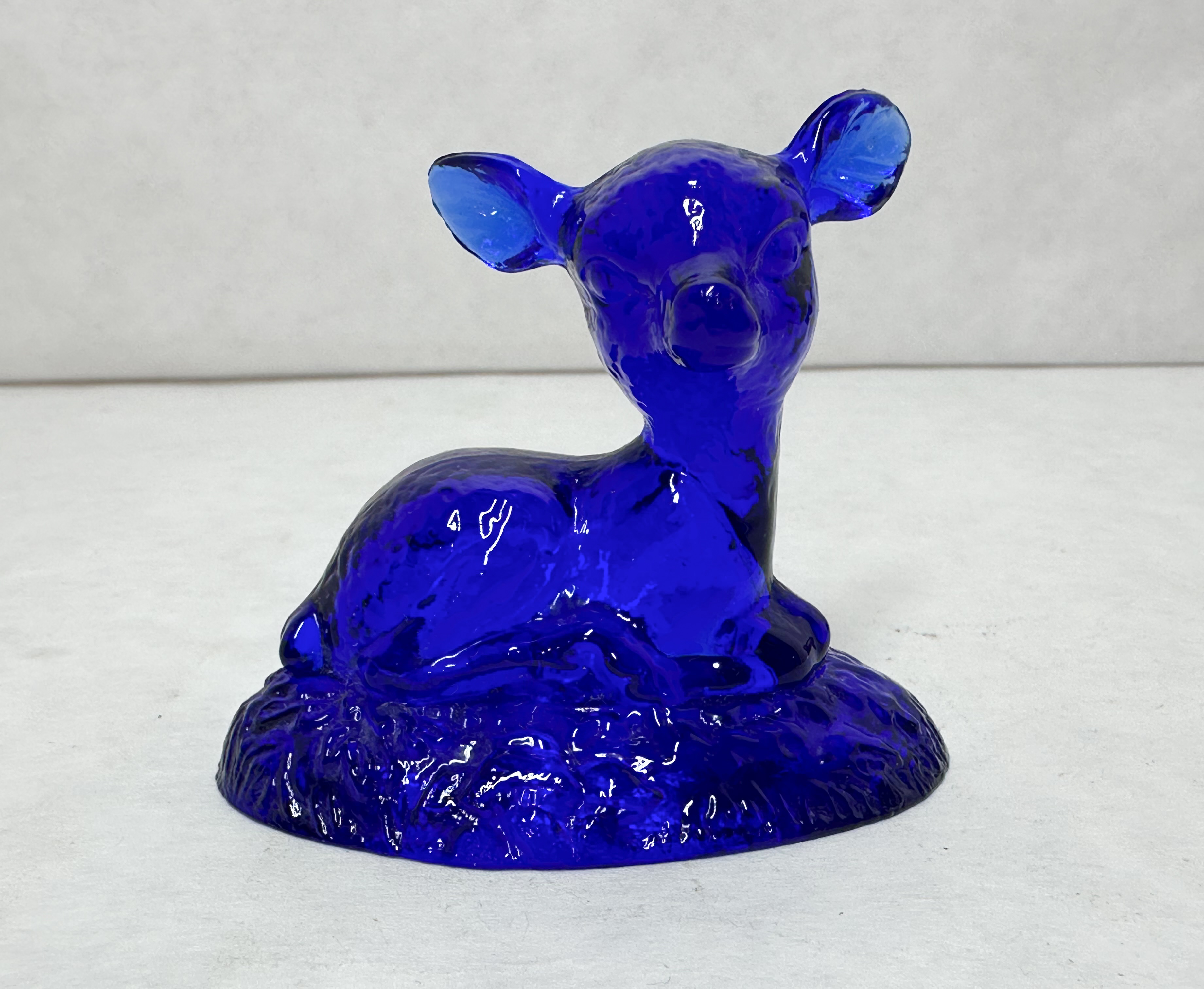 BOYD BINGO DEER COBALT BLUE GLASS, 1970S