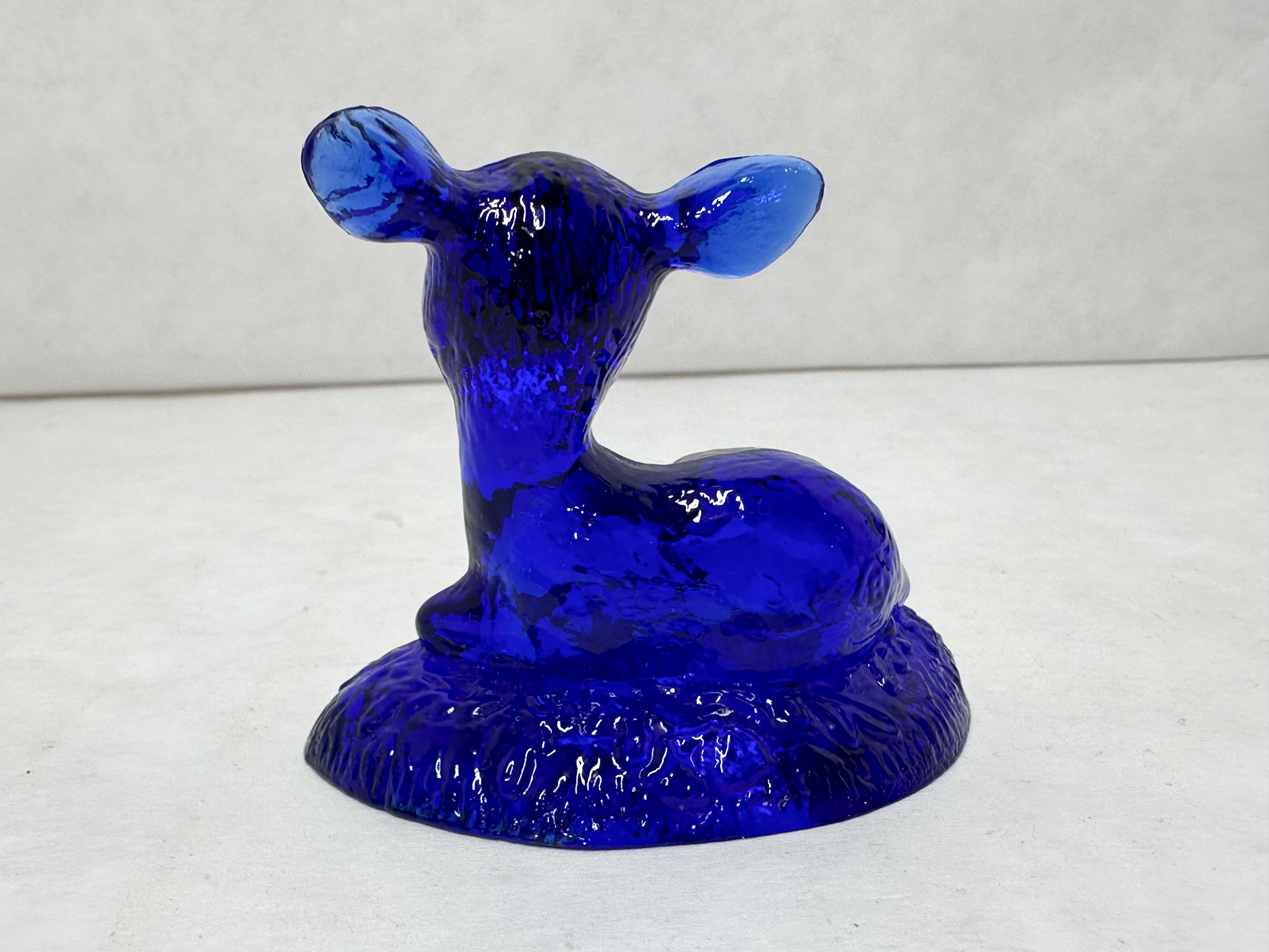 BOYD BINGO DEER COBALT BLUE GLASS, 1970S