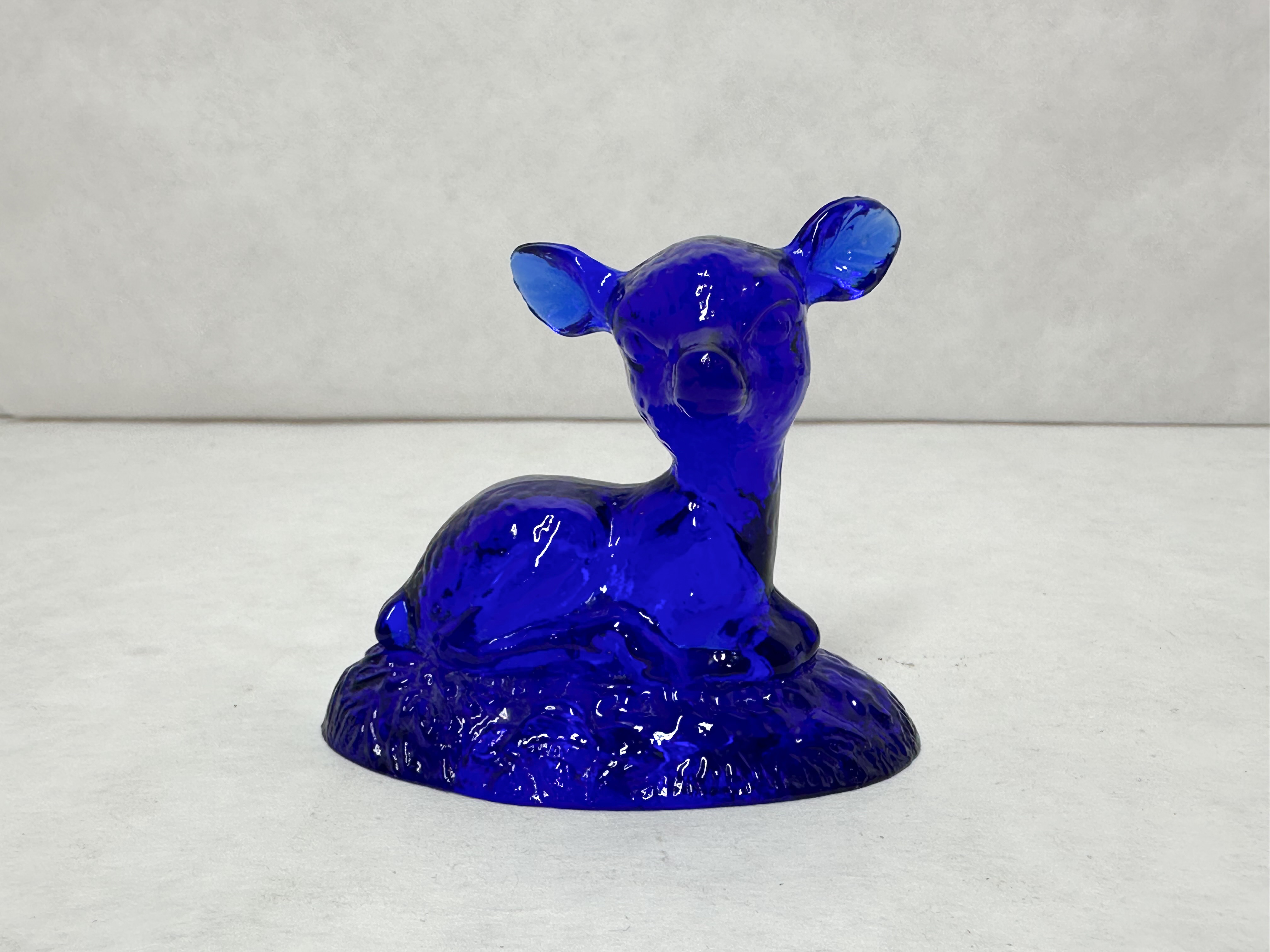 BOYD BINGO DEER COBALT BLUE GLASS, 1970S