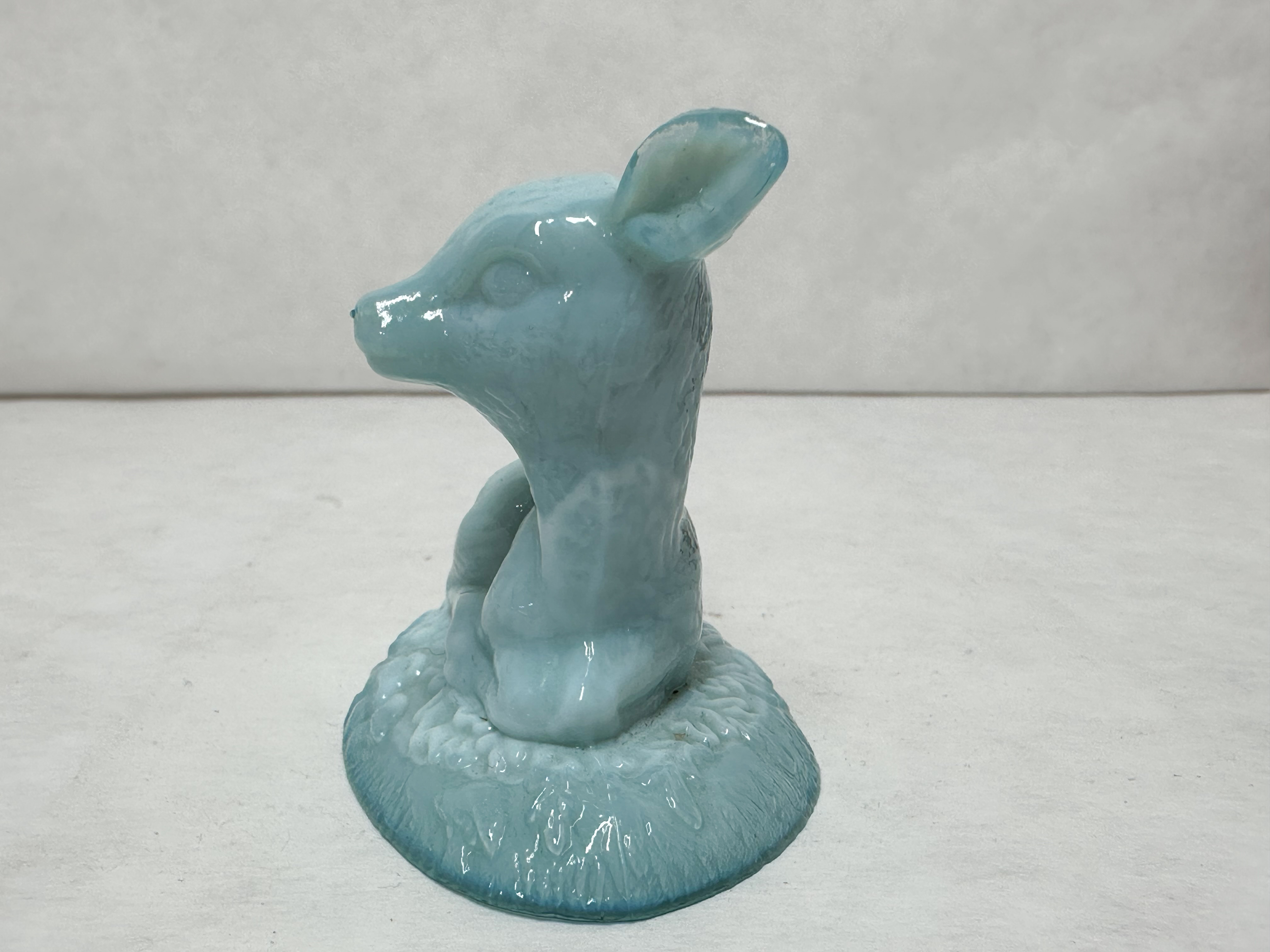 BOYD BINGO DEER BLUE SLAG GLASS
