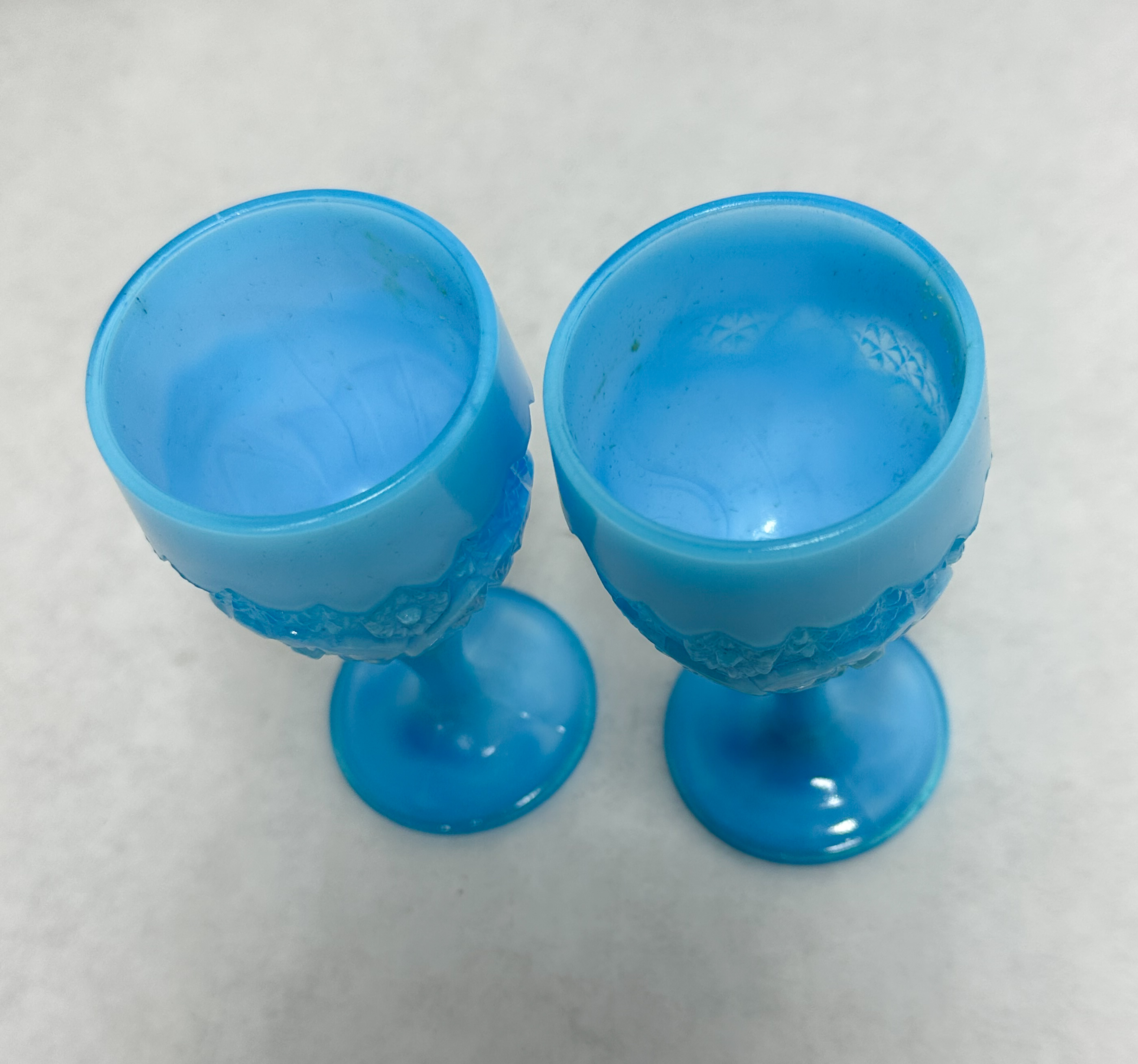 BOYD IMPERIAL BLUE MILK GLASS GOBLETS VINTAGE