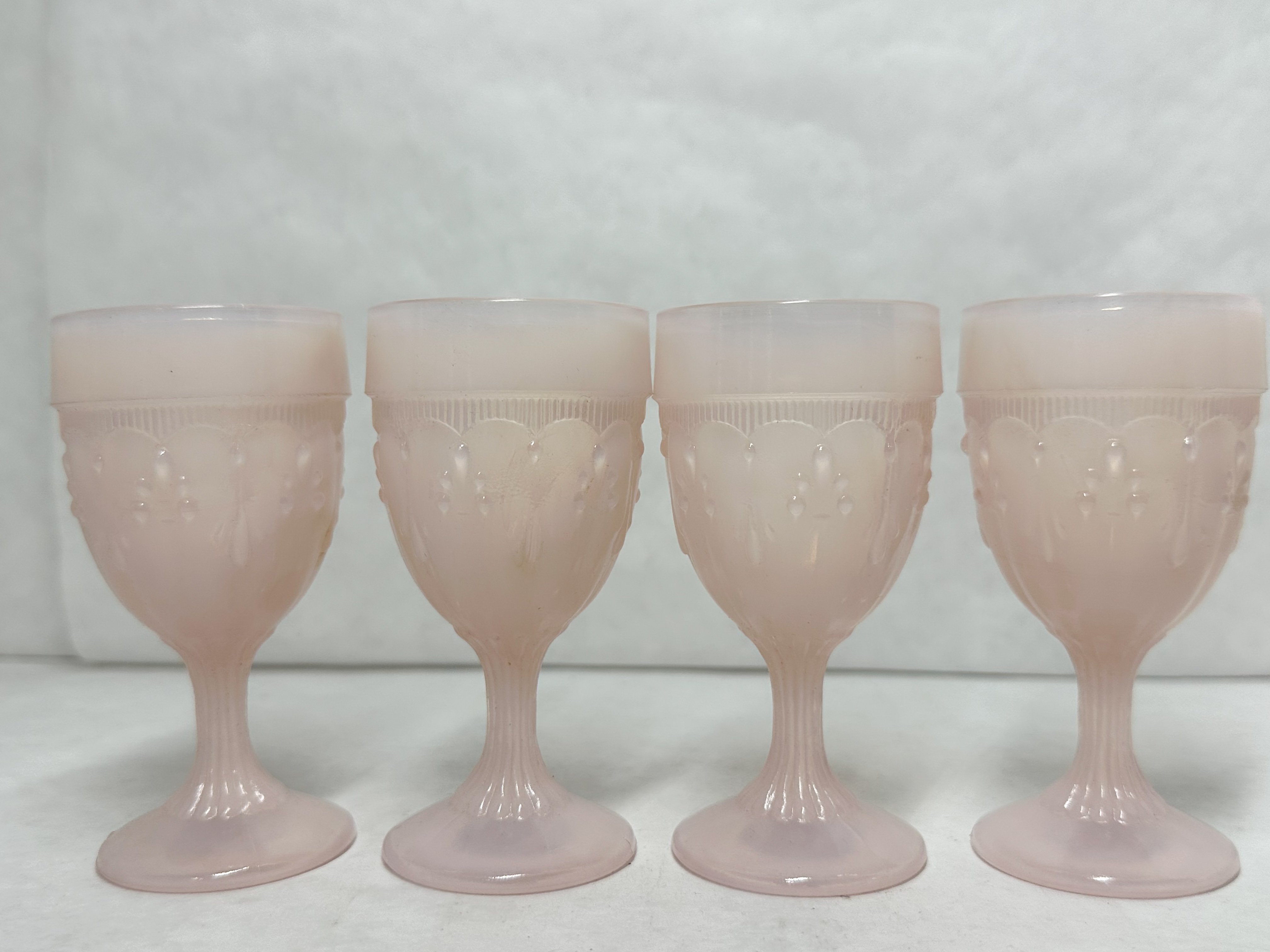 BOYD PINK OPAQUE GLASS GOBLETS, 20TH