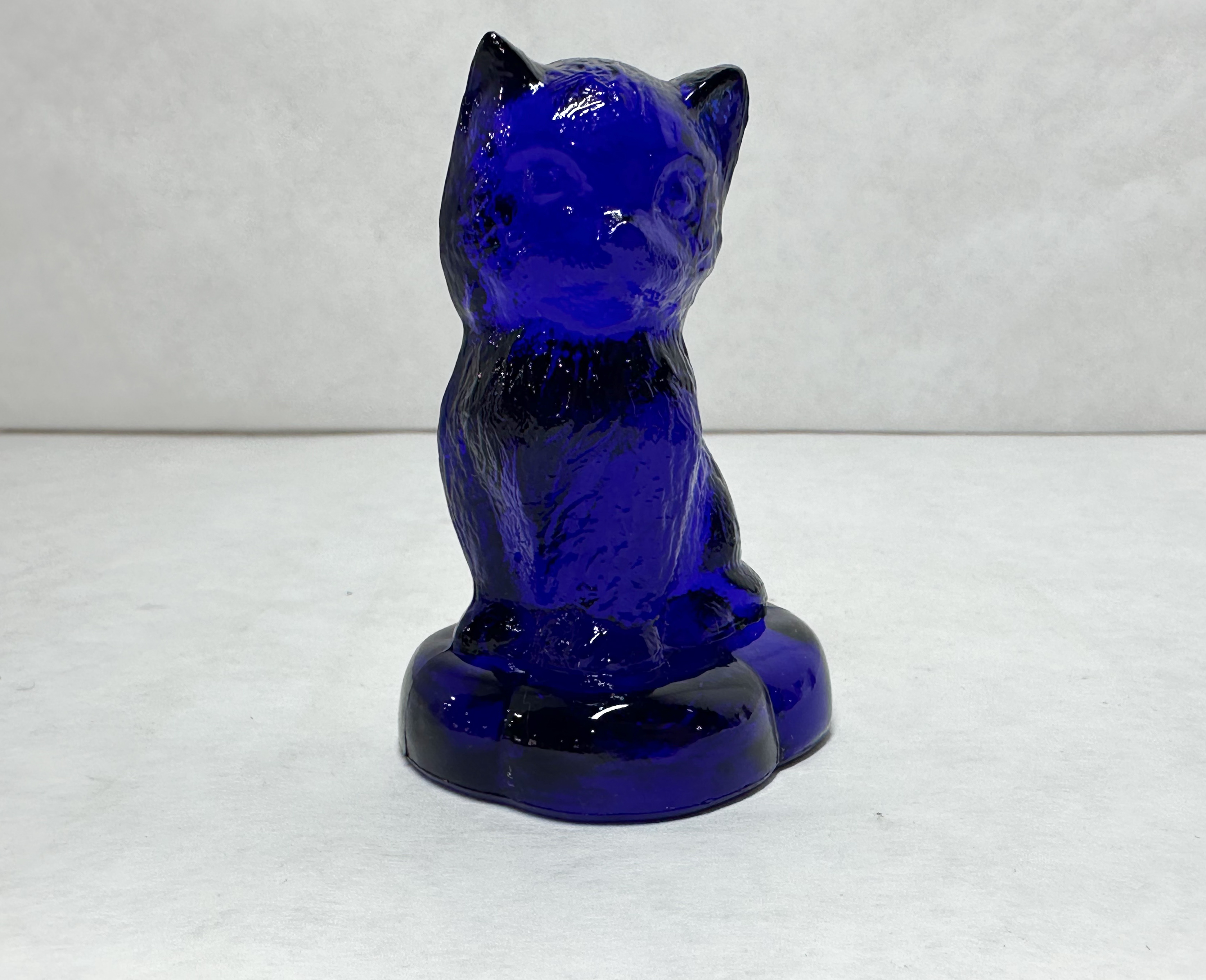 BOYD COBALT BLUE GLASS KITTEN, VINTAGE