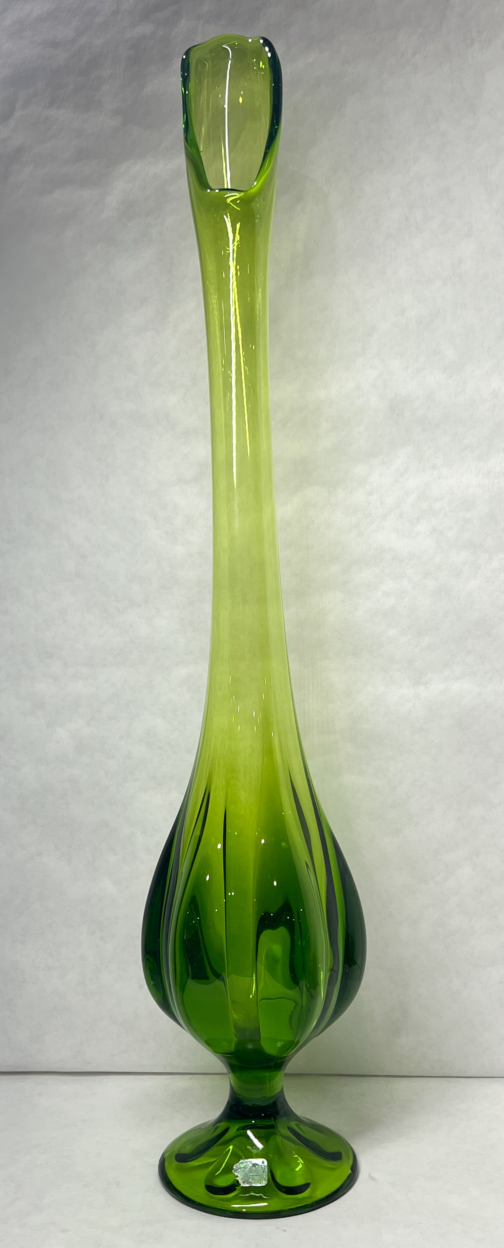 KANAWHA GREEN SWUNG GLASS VASE, 1960S