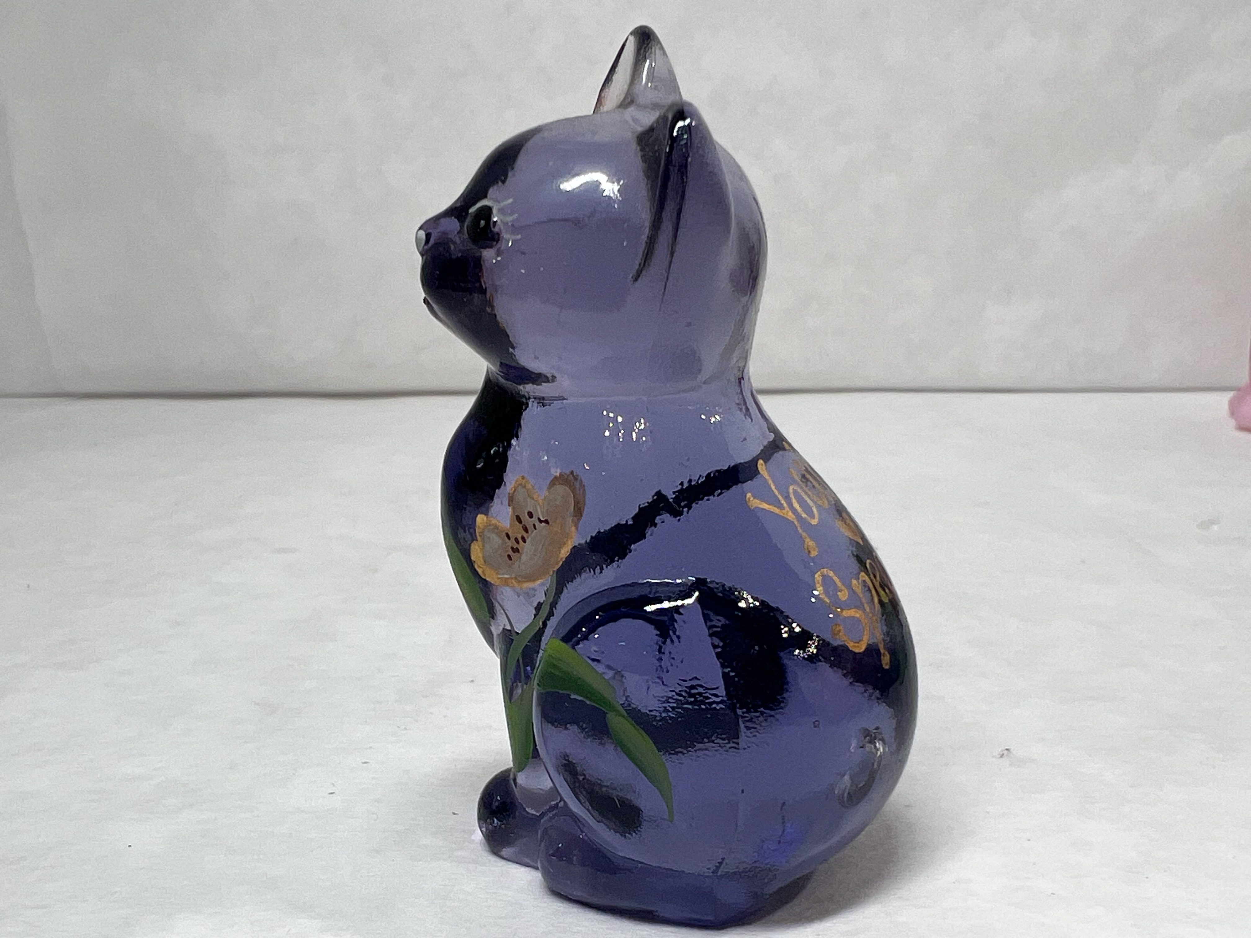 FENTON VIOLET GLASS CAT FIGURINE