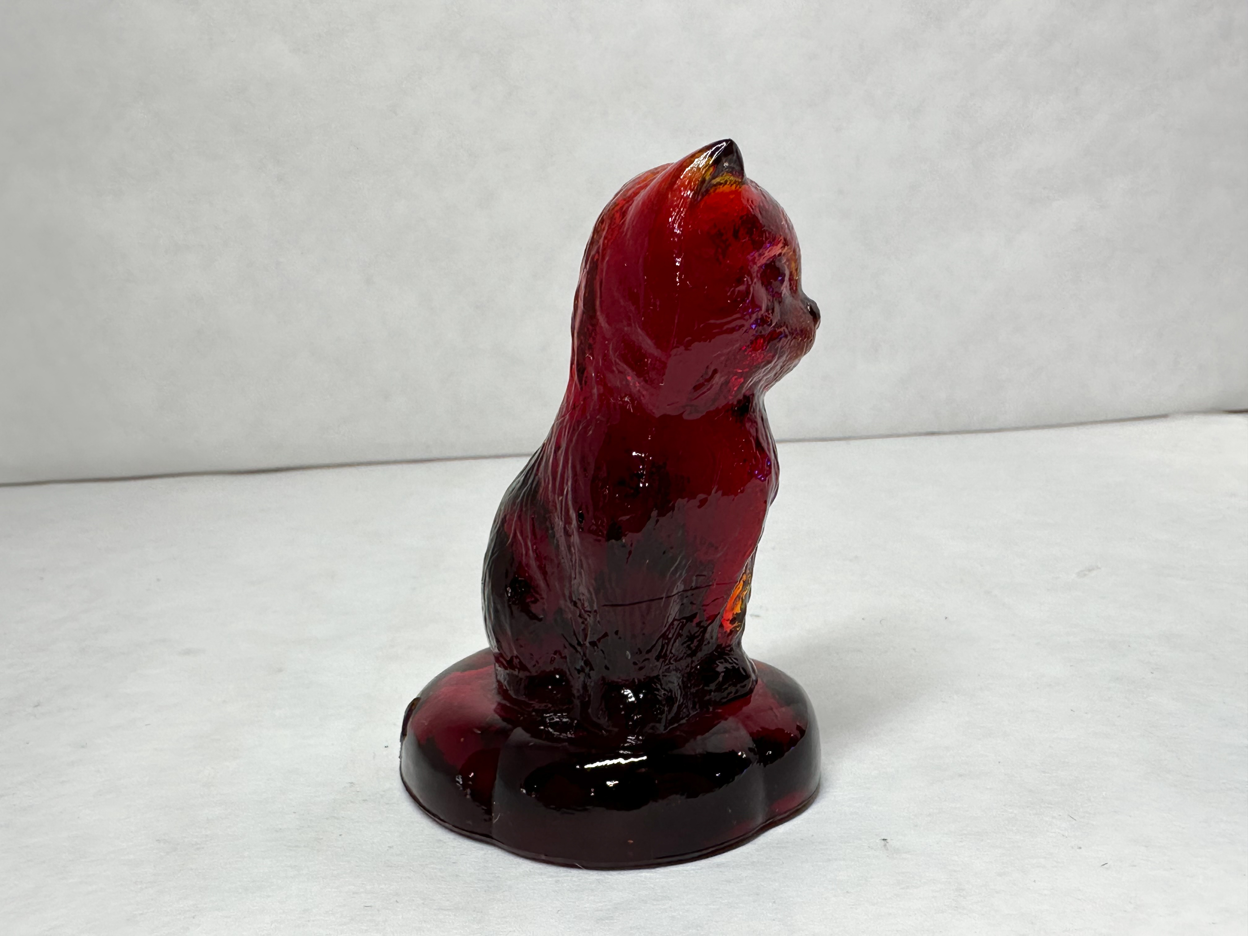 BOYD RUBY GLASS SITTING CAT PILLOW, 1978-1983