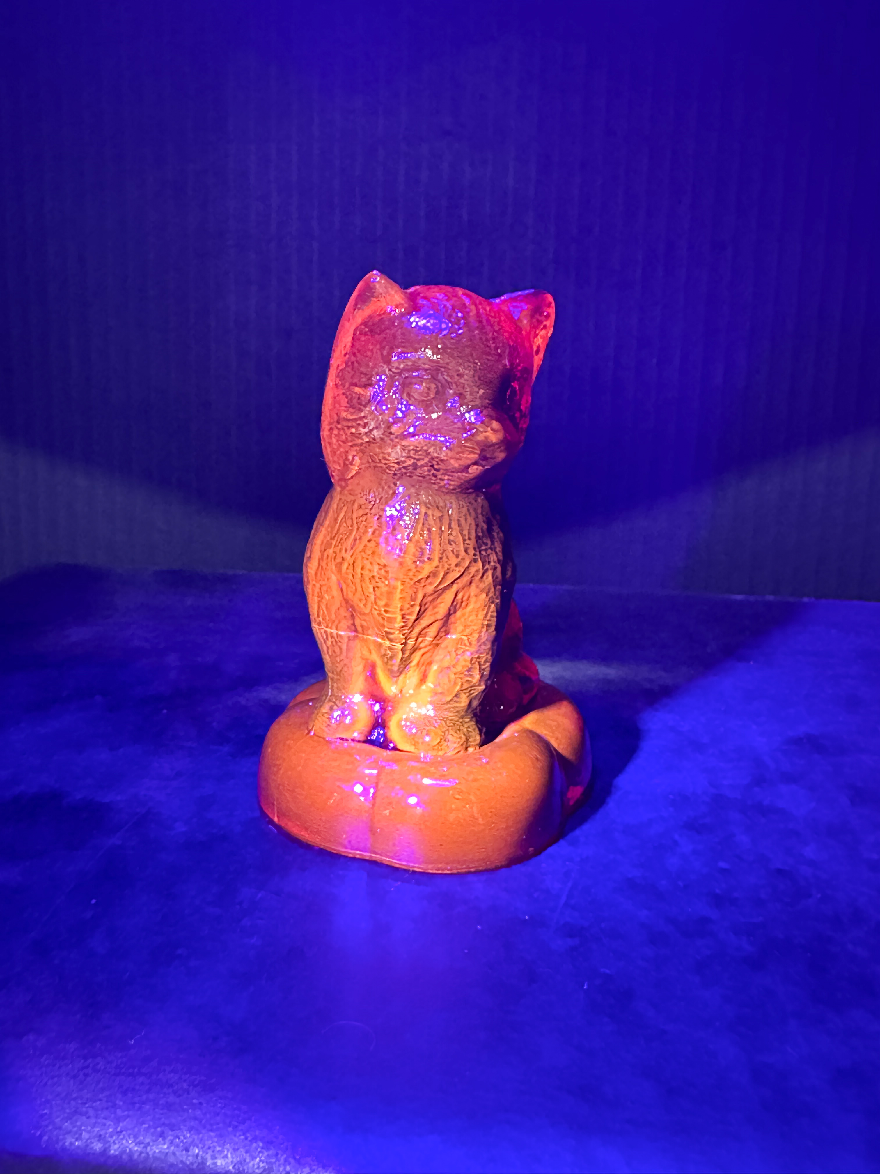 BOYD RUBY GLASS SITTING CAT PILLOW, 1978-1983